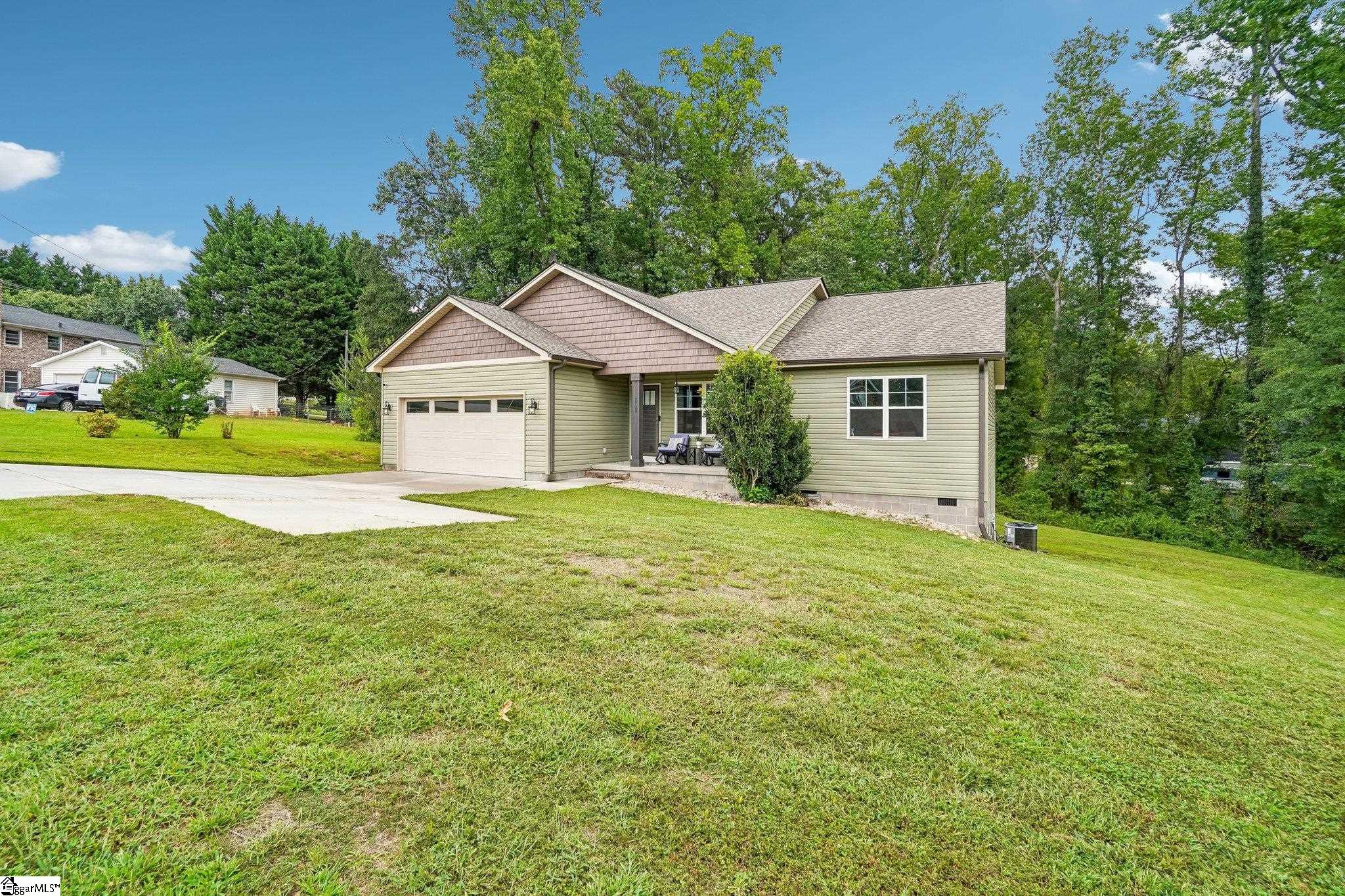 101 Boxwood Lane Property Photo 13