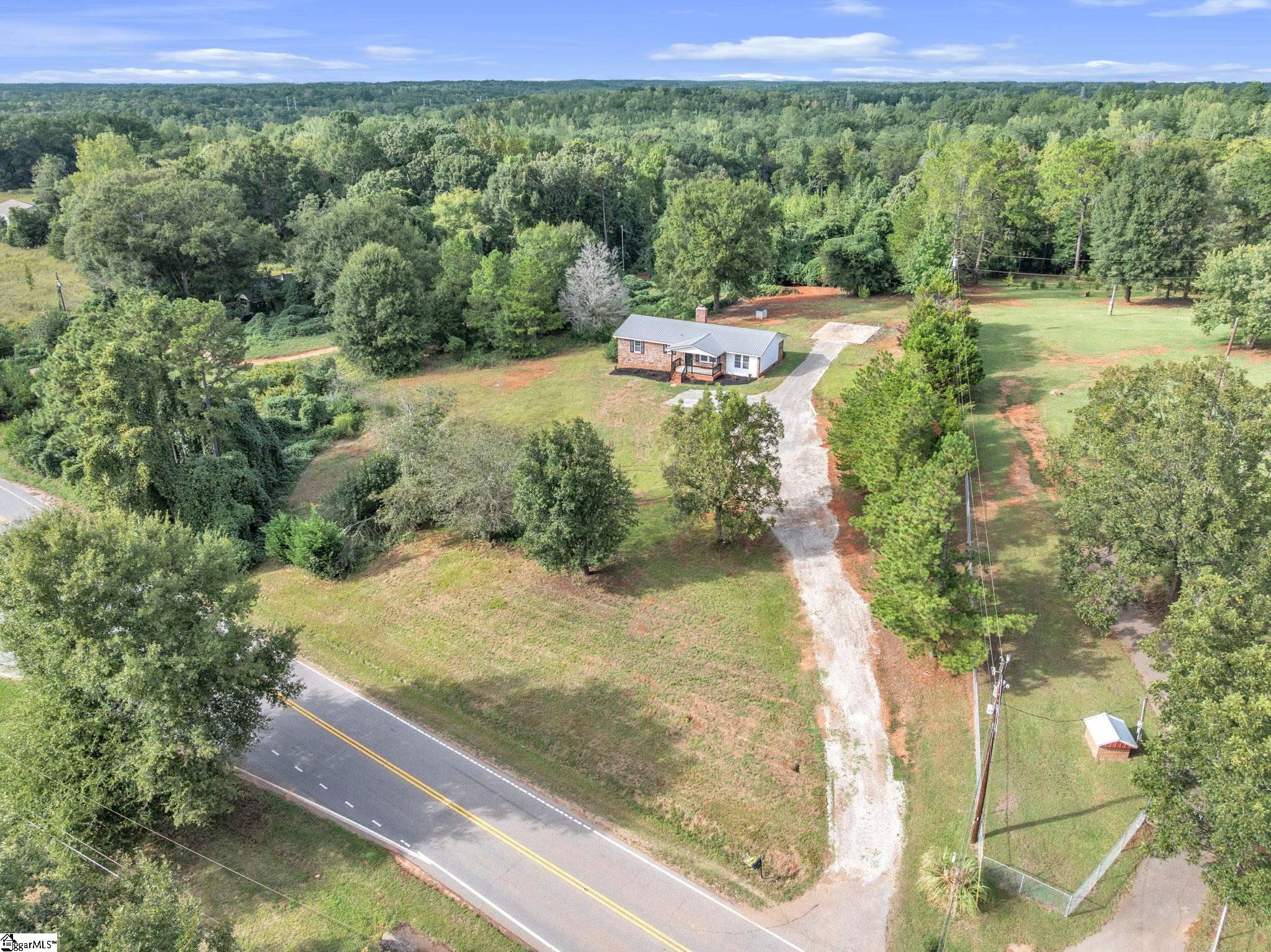 819 Beech Springs Road Property Photo 1