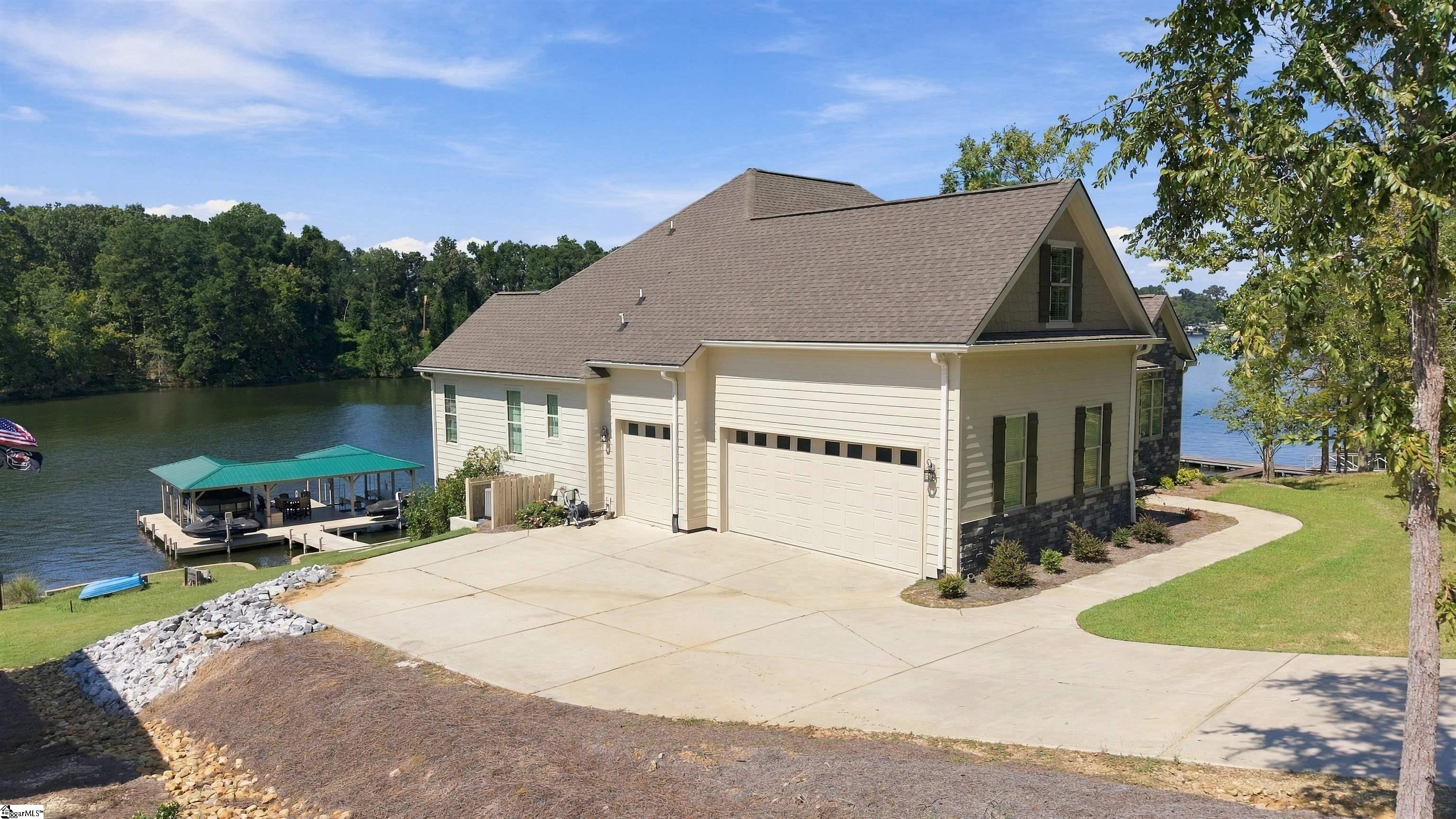368 Abercrombie Point Property Photo 5