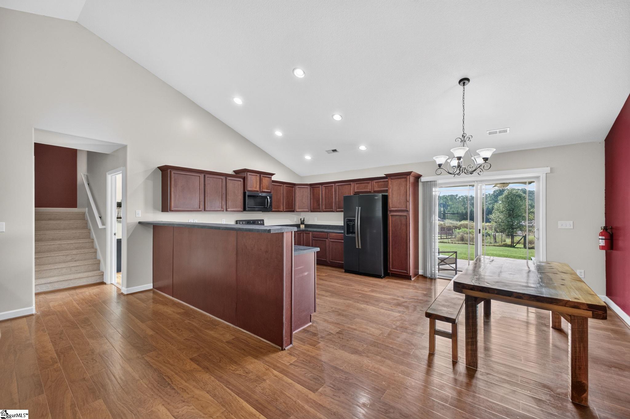 369 Silver Lake Road Property Photo 12