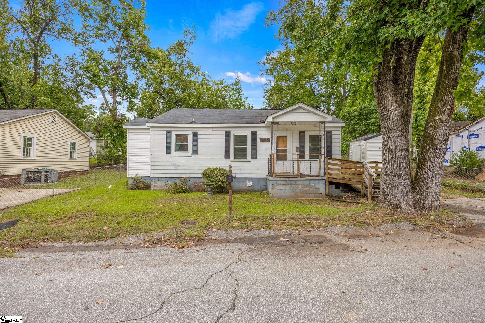1002 Bowman Avenue Property Photo 1