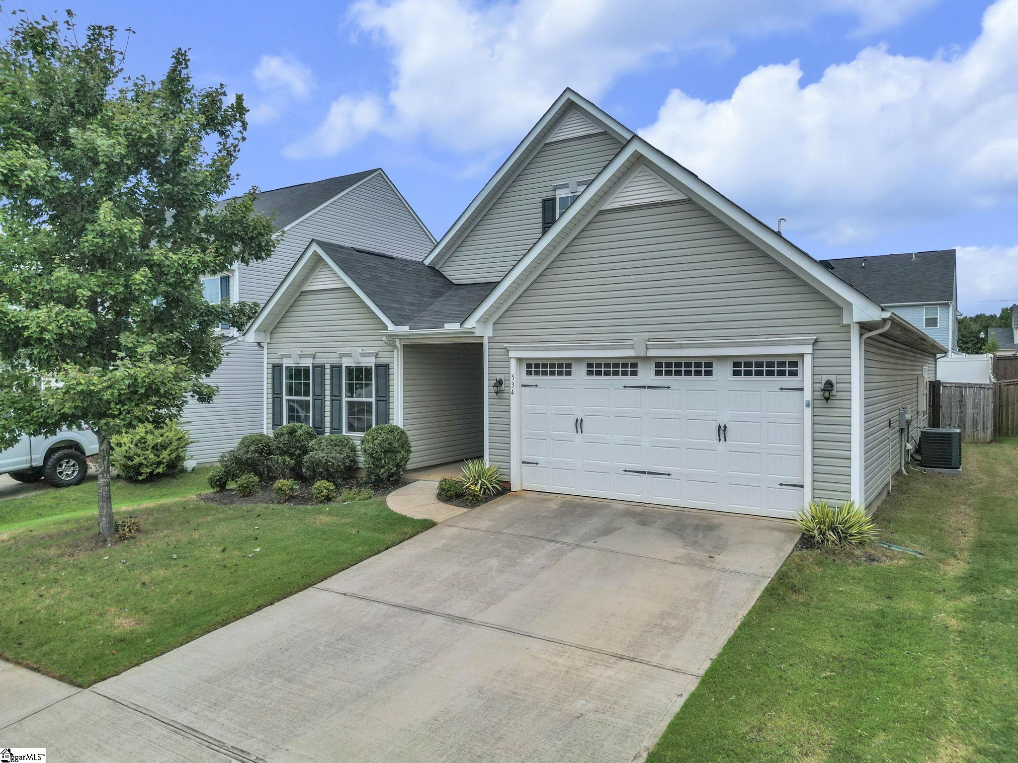 534 Bucklebury Road Property Photo 3