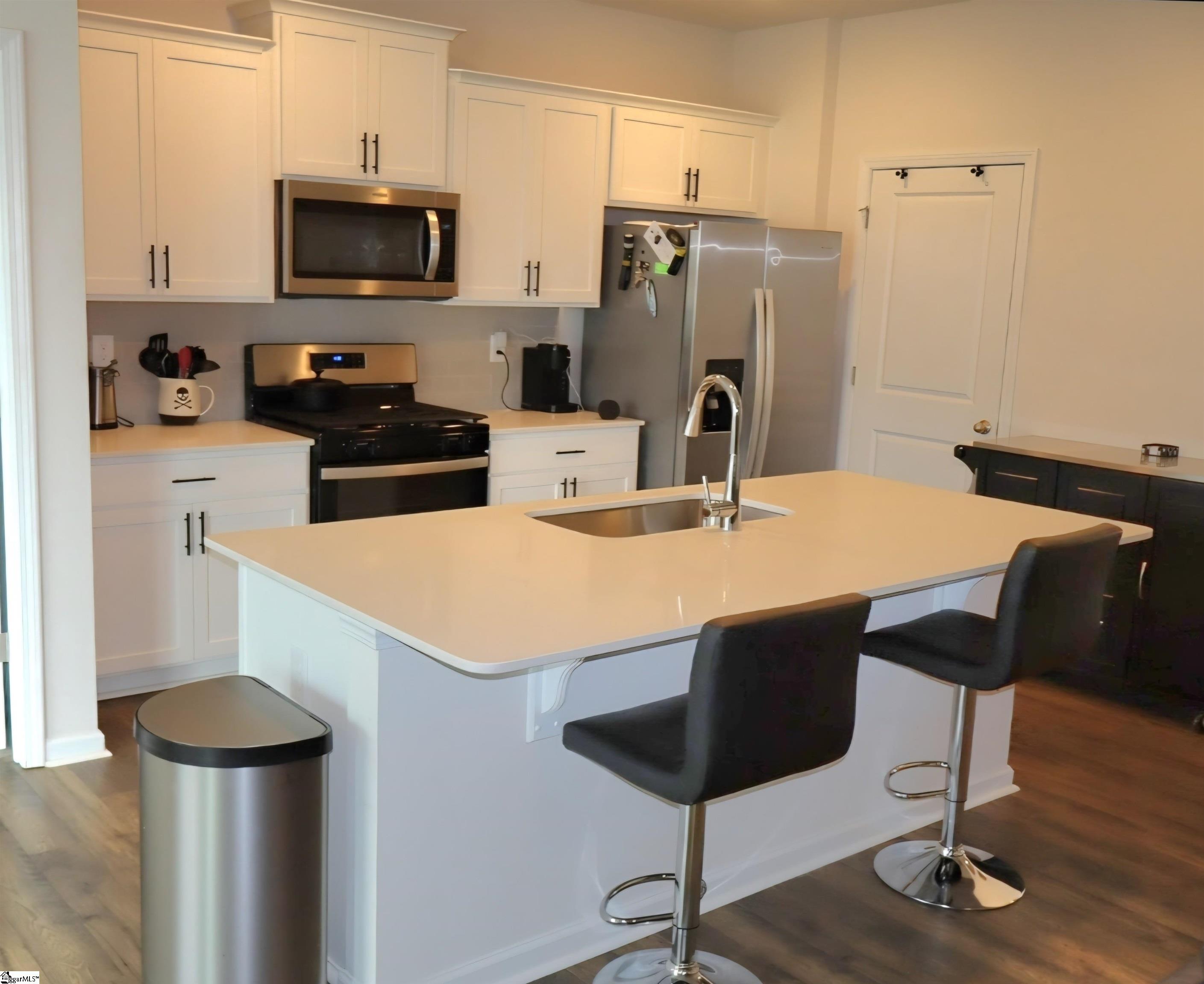 331 Glass Road Property Photo 6