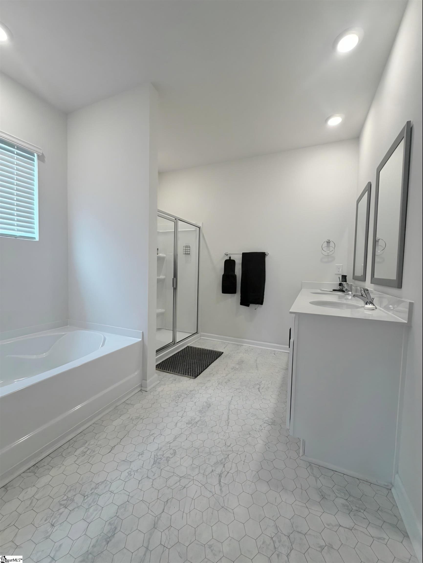 331 Glass Road Property Photo 9