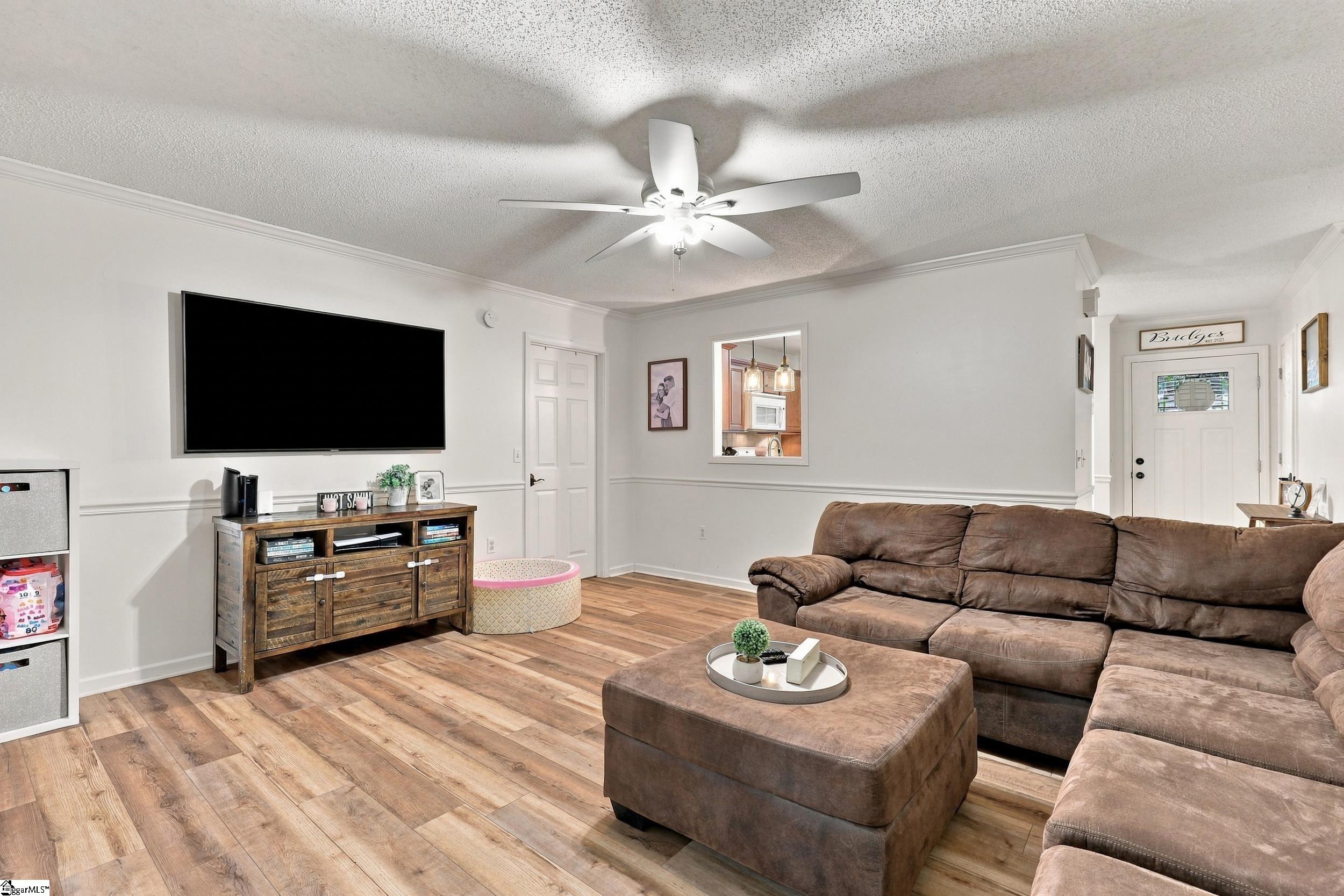 307 Haywood Acres Drive Property Photo 8