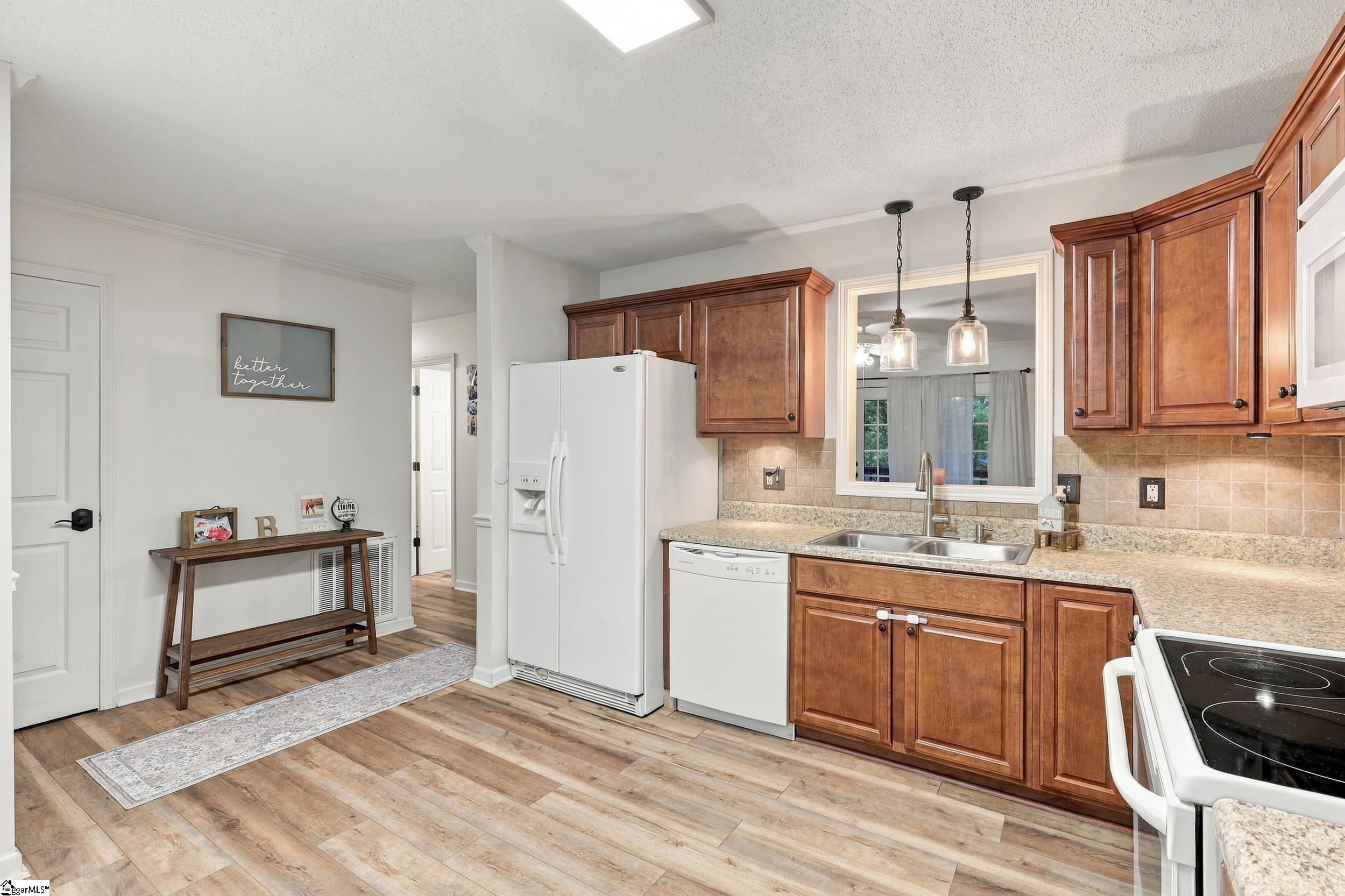 307 Haywood Acres Drive Property Photo 11