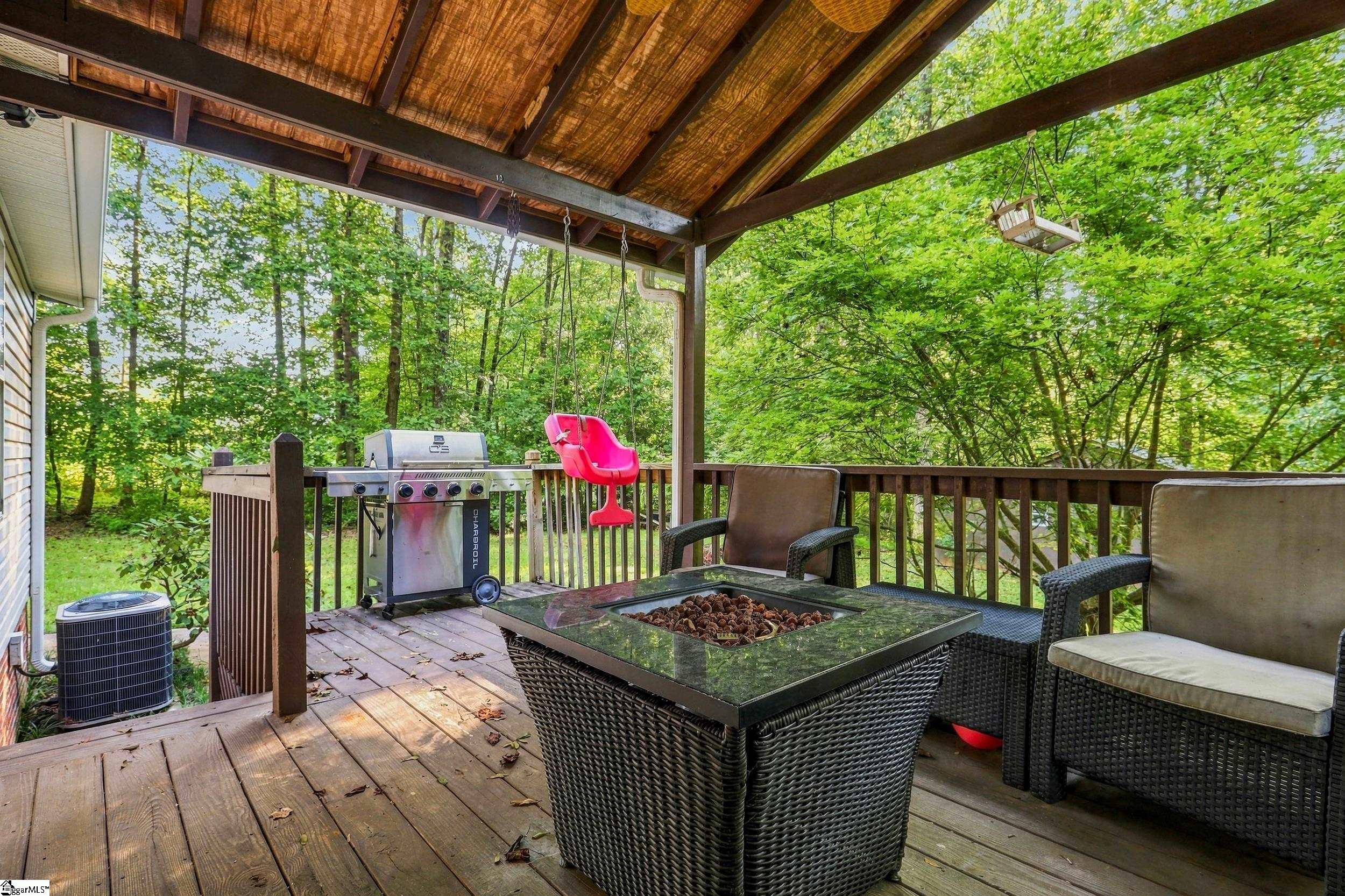 307 Haywood Acres Drive Property Photo 21
