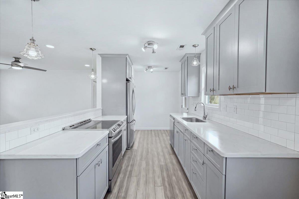 7 Belvue School Road Property Photo 9