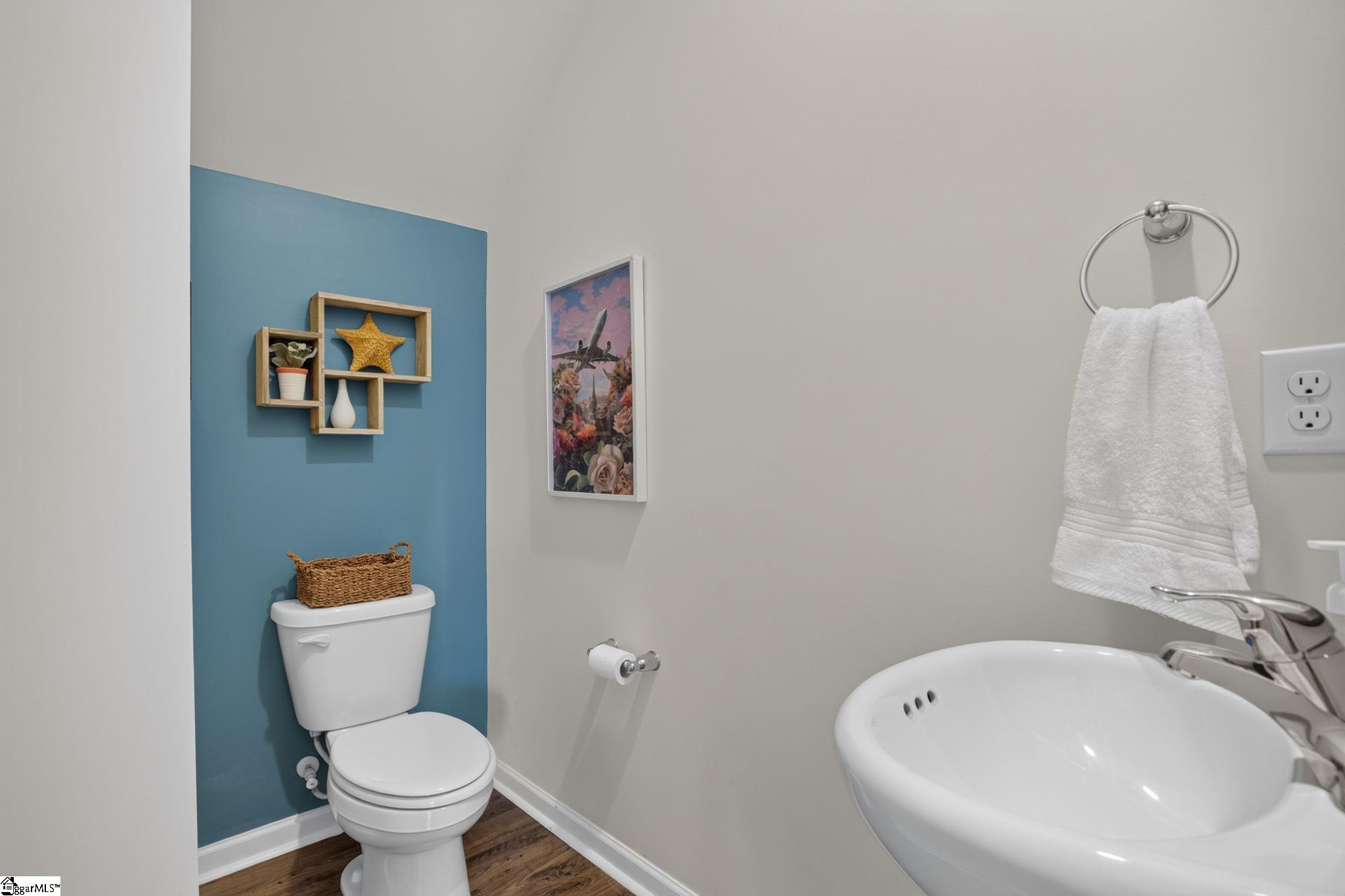 211 Sunriff Court Property Photo 19