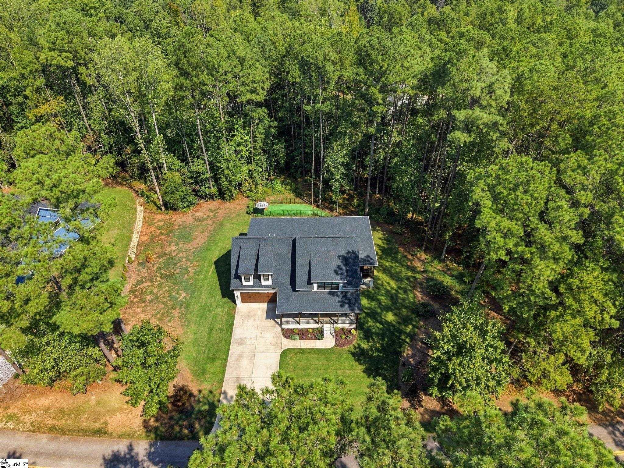 107 Moonlight Drive Property Photo 4