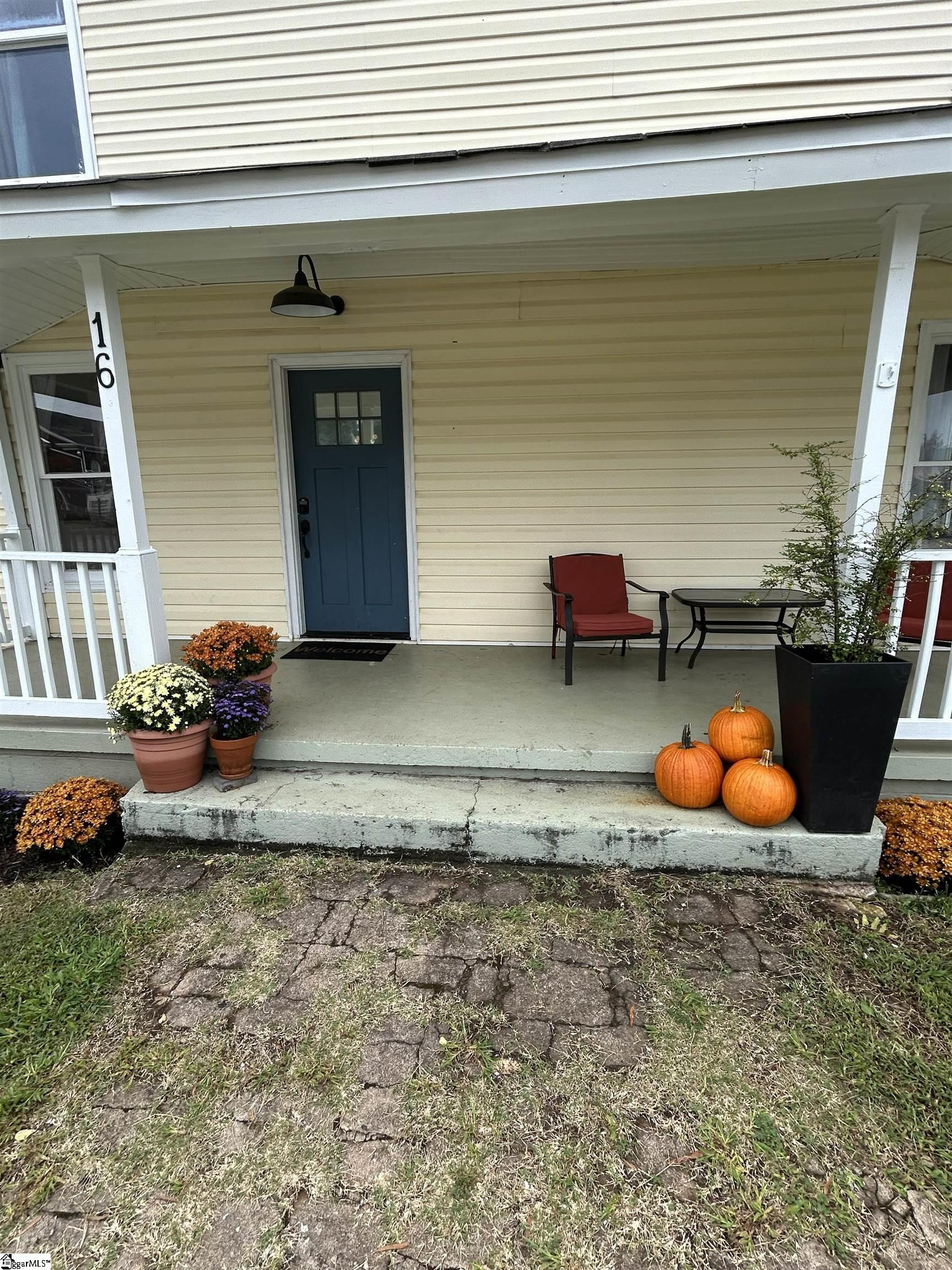 16 2nd Avenue Property Photo 9