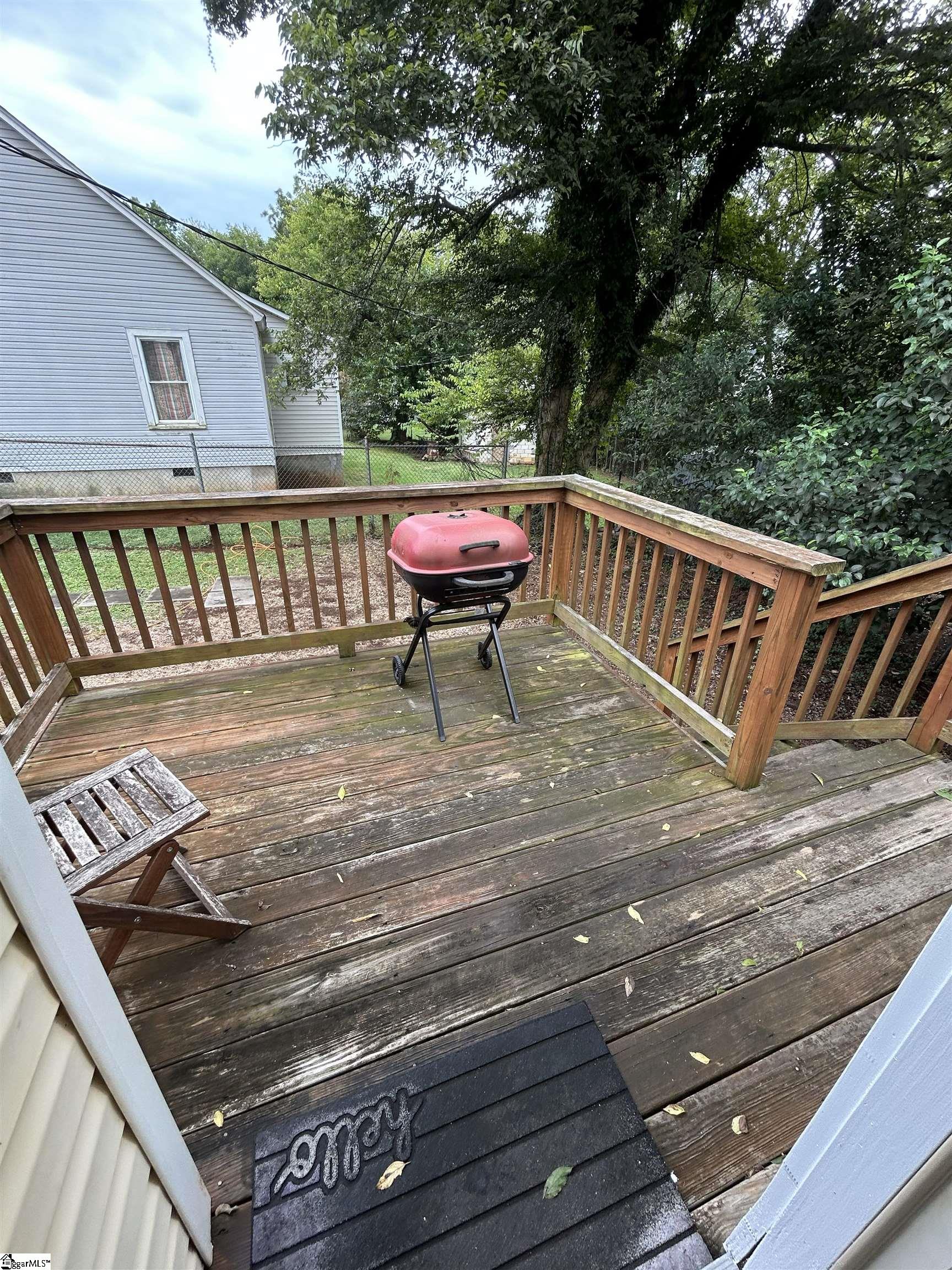 16 2nd Avenue Property Photo 20