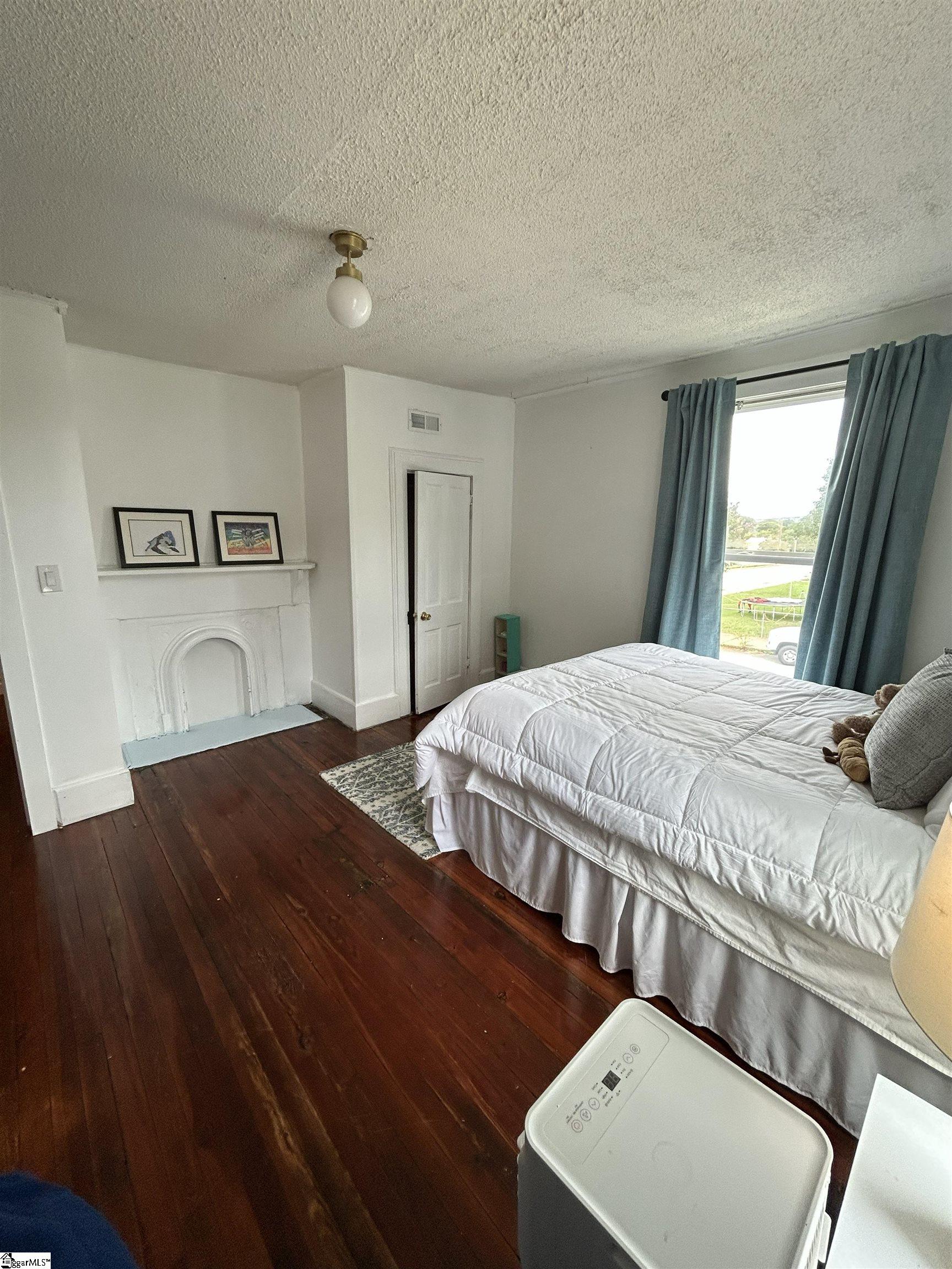 16 2nd Avenue Property Photo 45