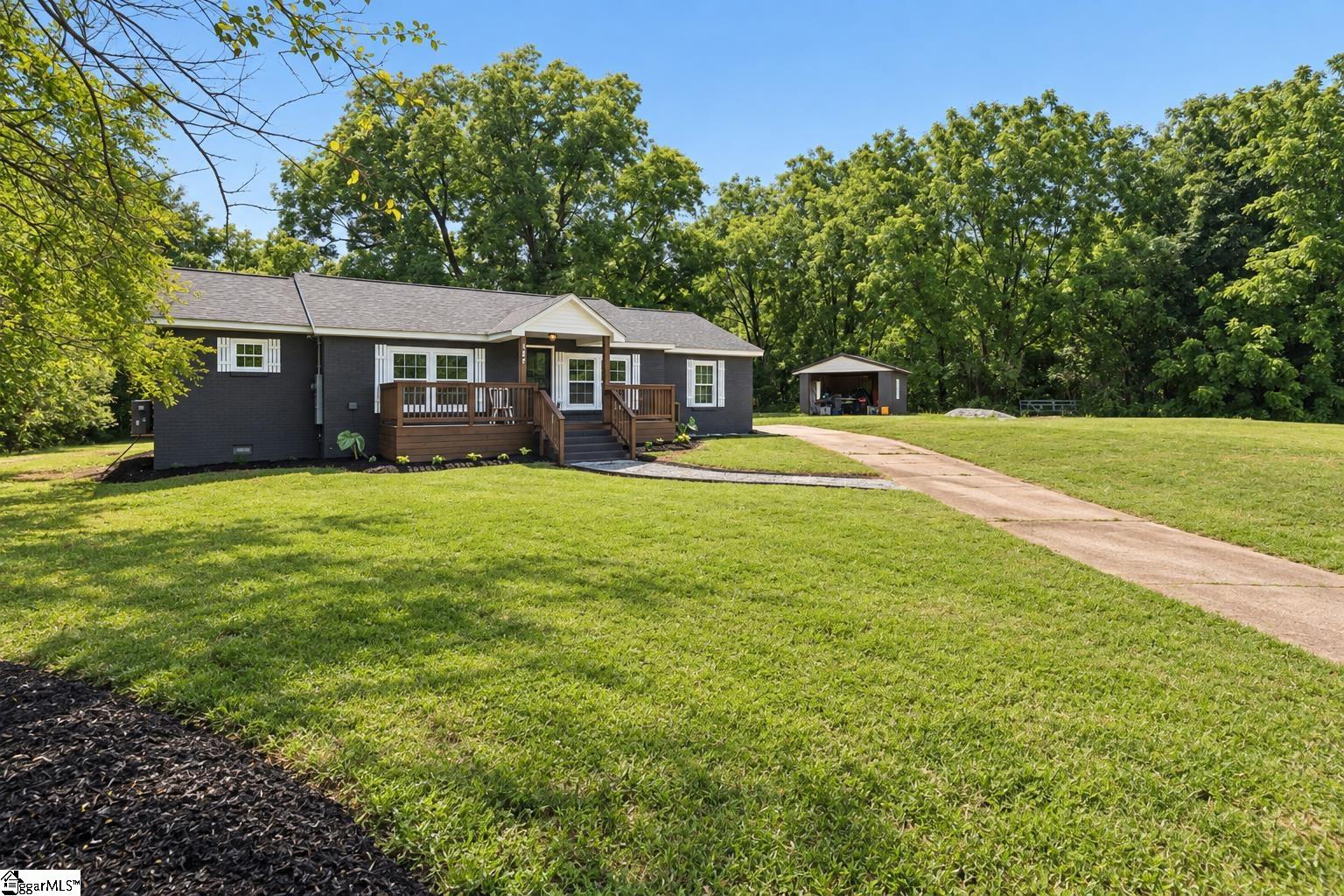 147 Taylor Road Property Photo 3