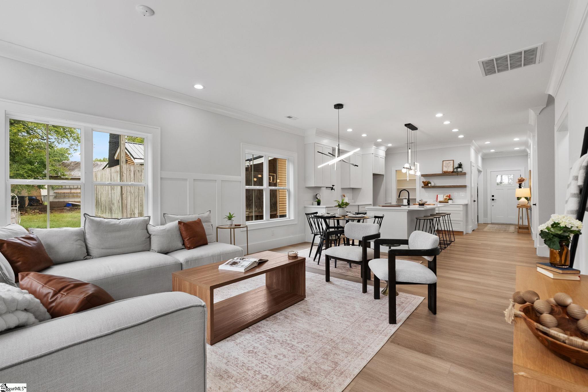 6 Apopka Avenue Property Photo 13