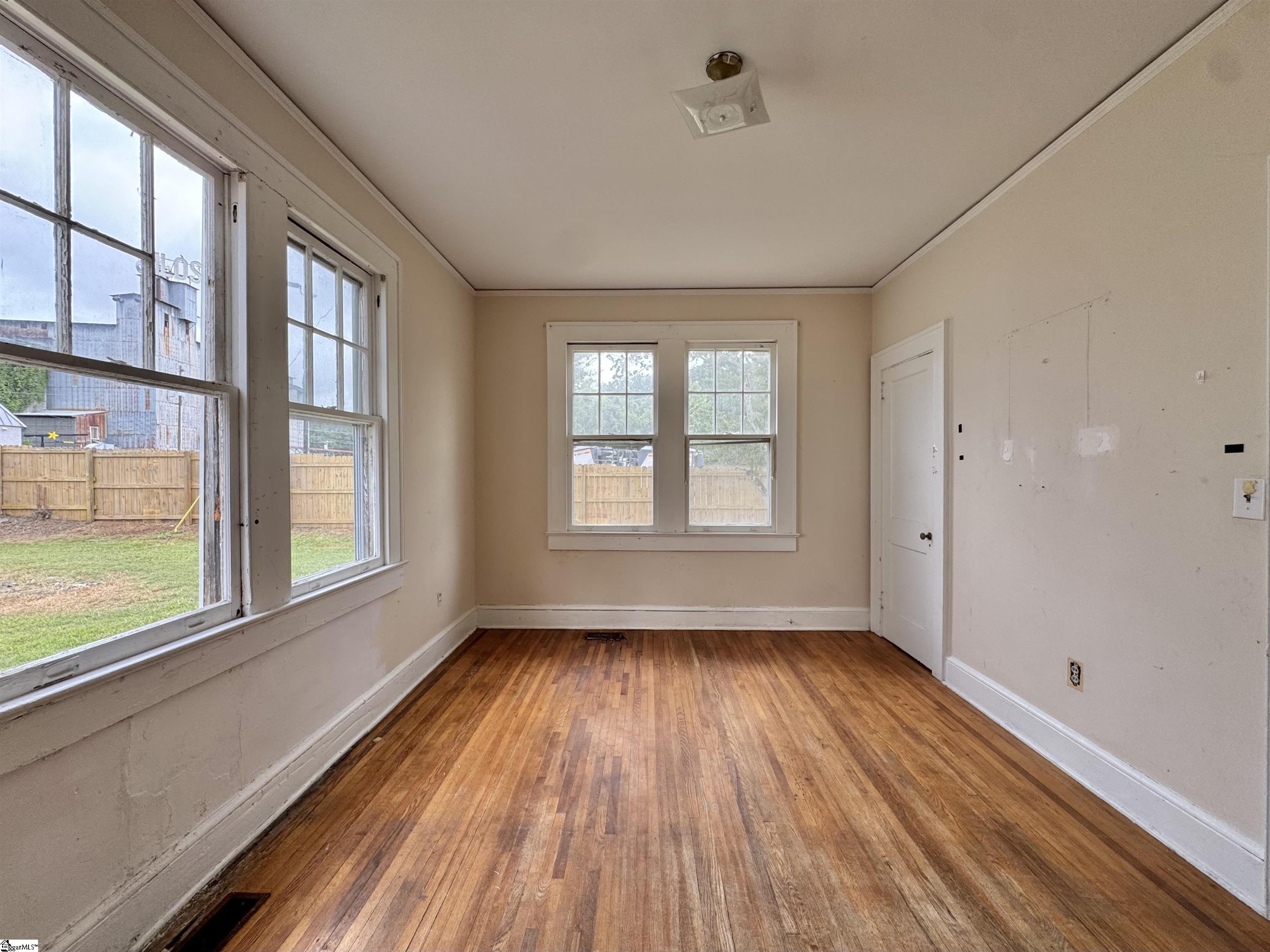 105 S 5th Street Property Photo 12
