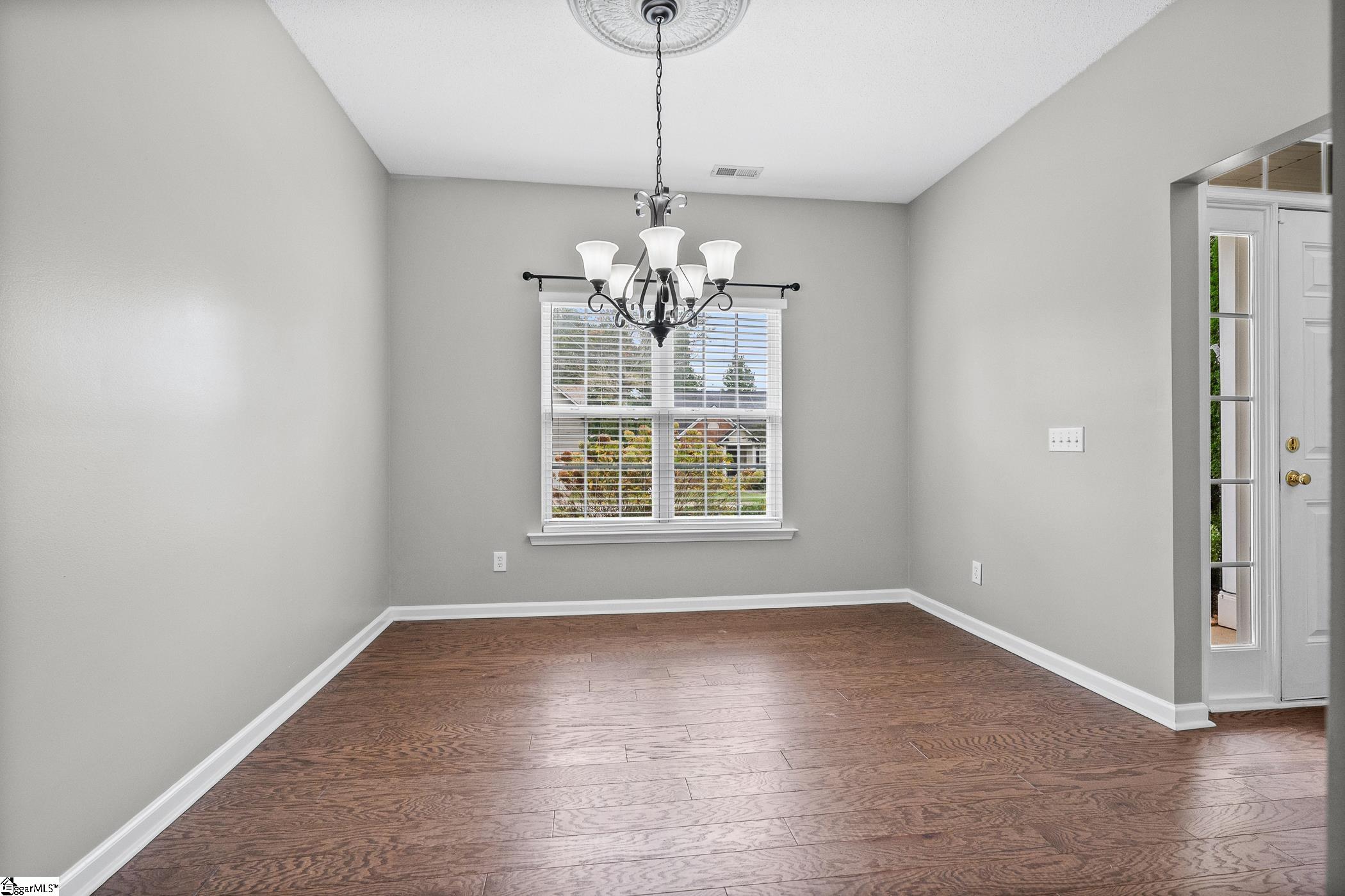 24 N Orchard Farms Avenue Property Photo 4