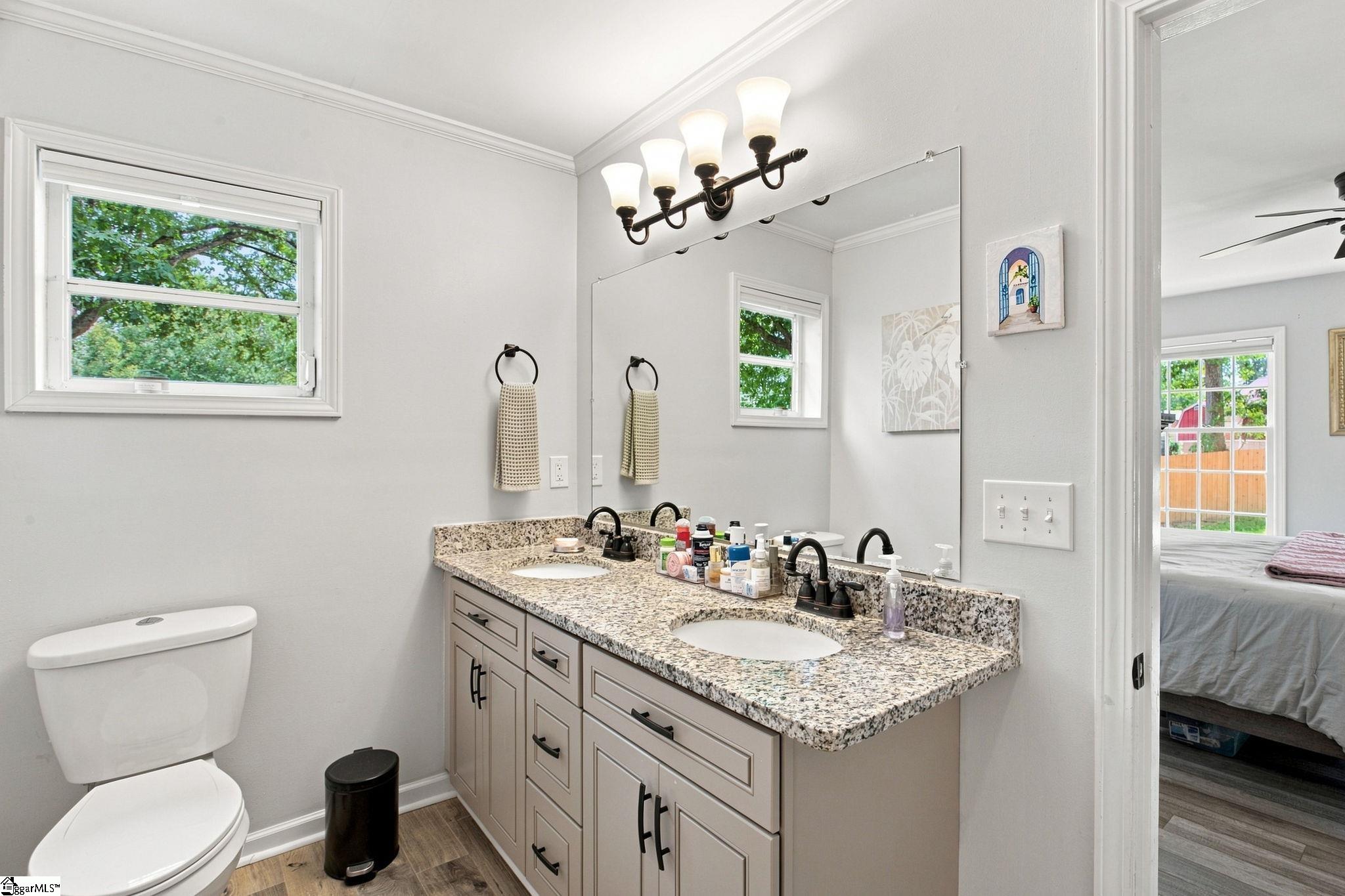 2 Crafton Street Property Photo 9
