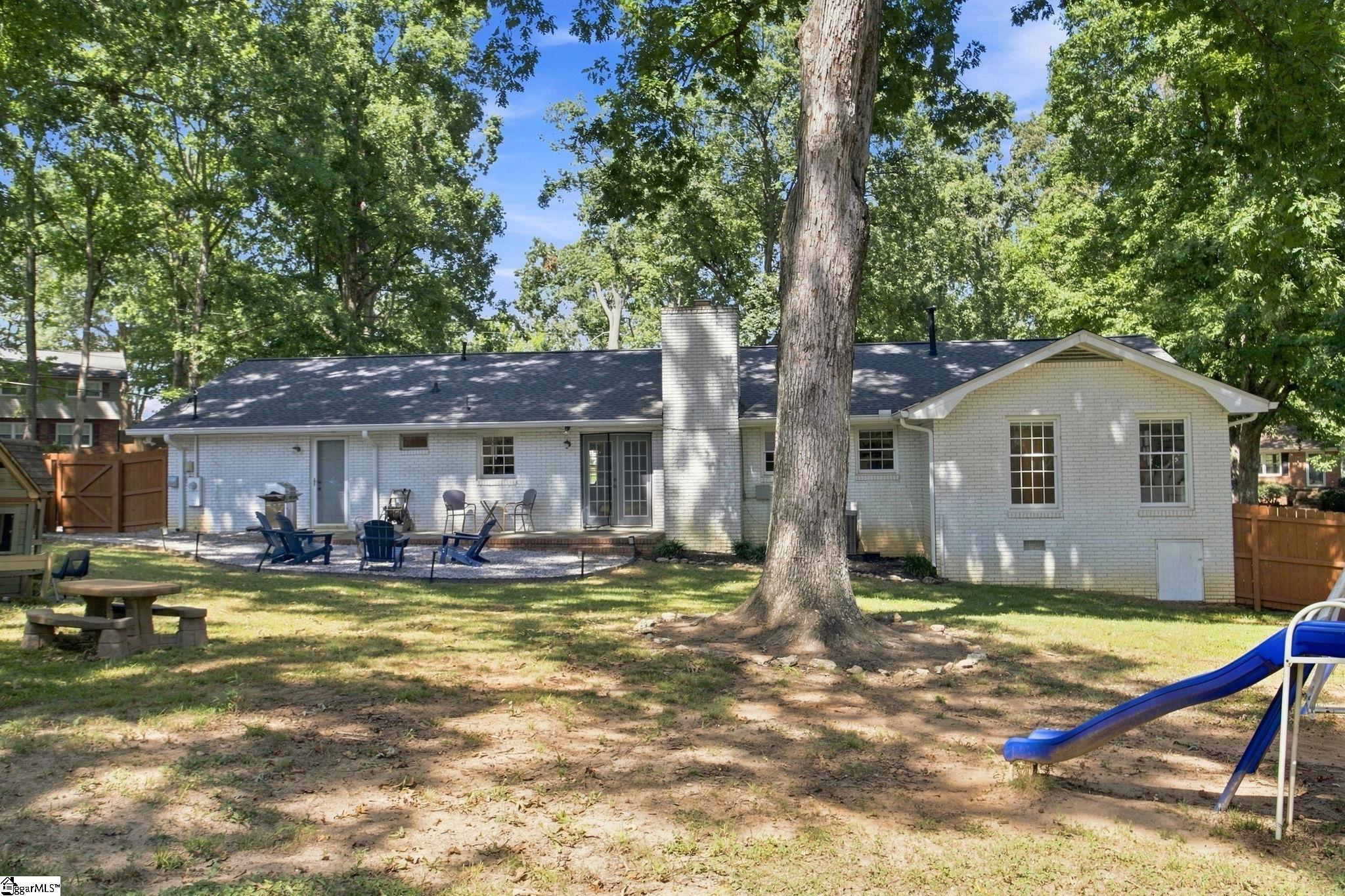 2 Crafton Street Property Photo 33