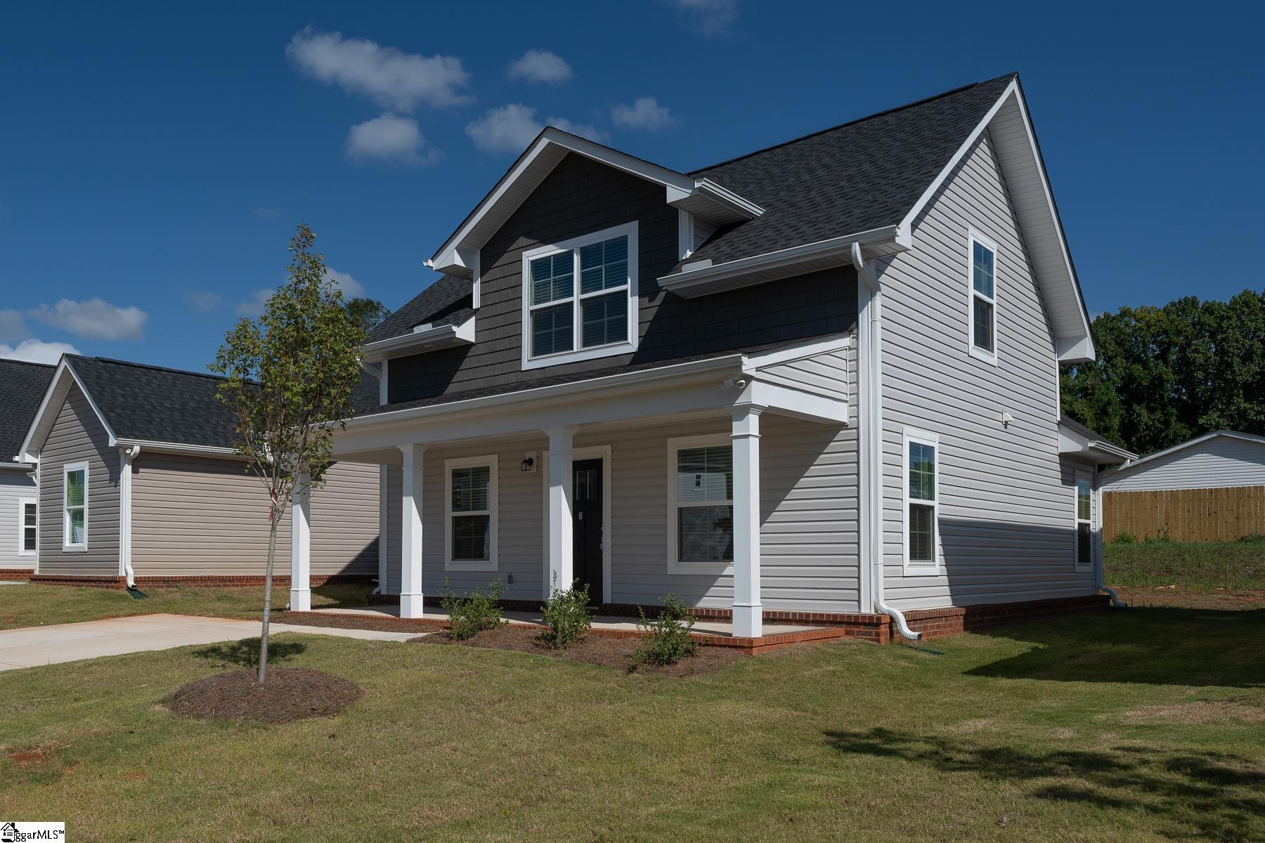 8 Thorndike Way Property Photo 2