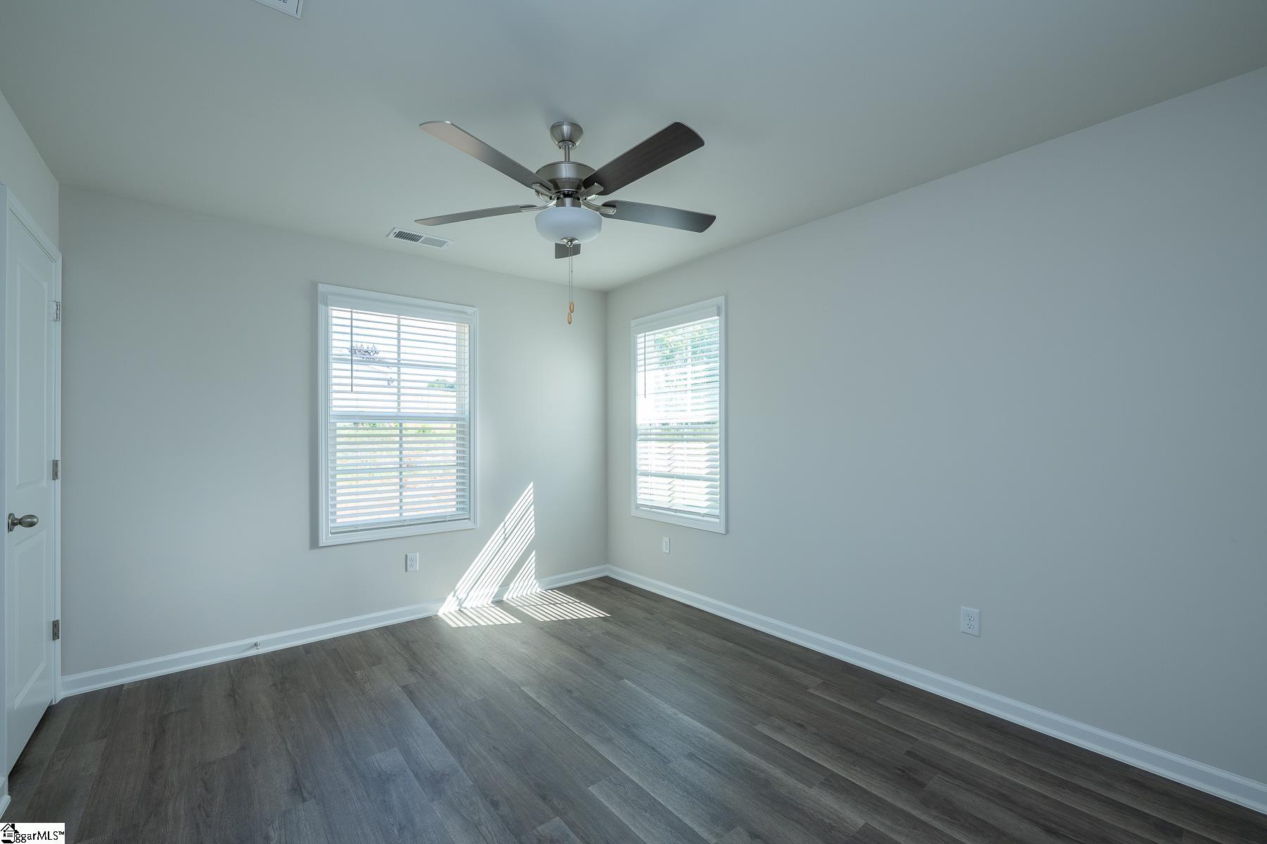 8 Thorndike Way Property Photo 14