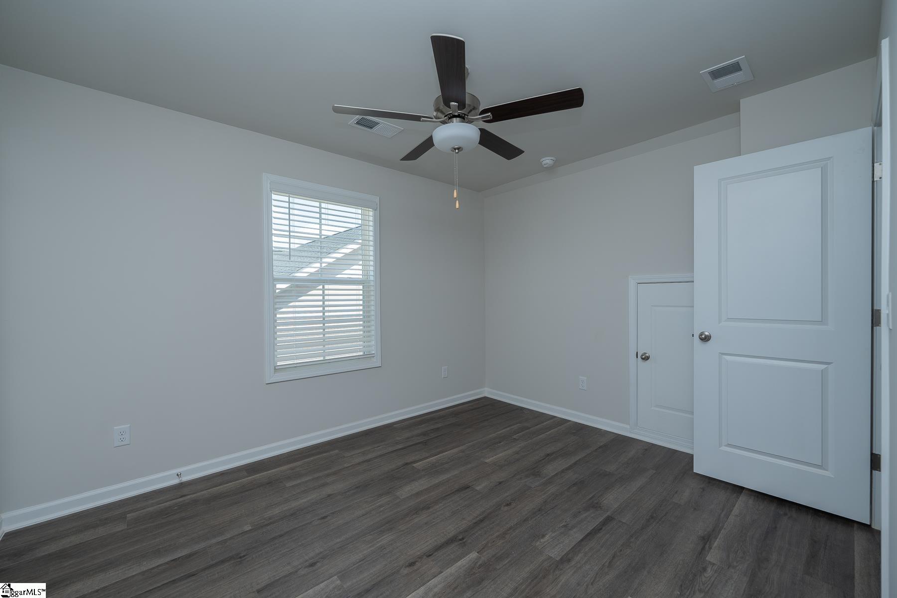 8 Thorndike Way Property Photo 23