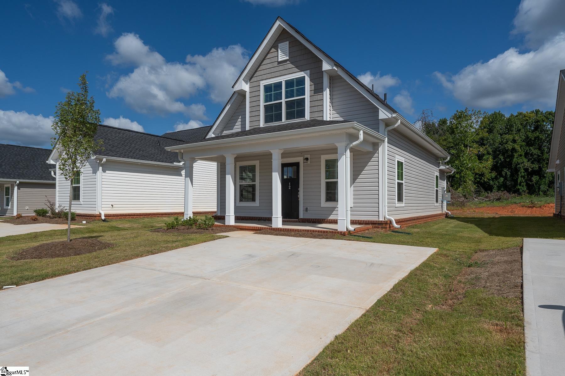 12 Thorndike Way Property Photo 3