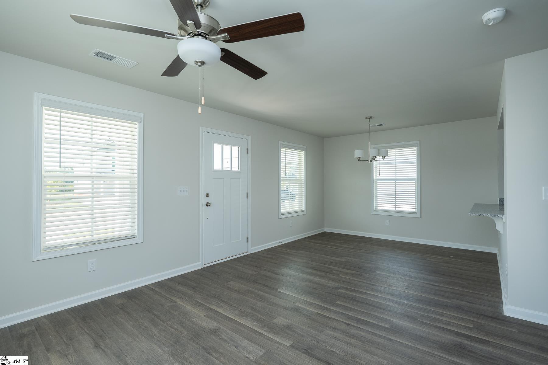 12 Thorndike Way Property Photo 4