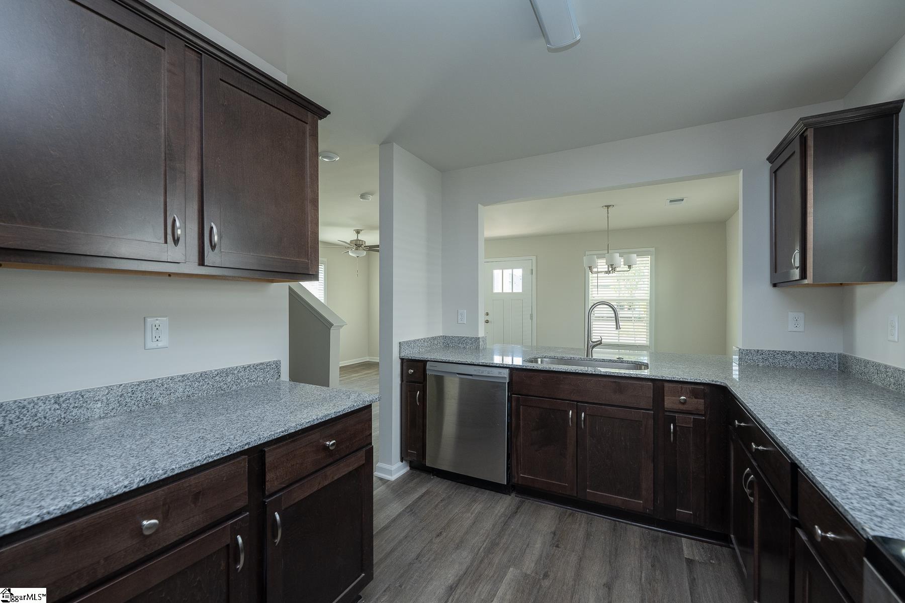 12 Thorndike Way Property Photo 12