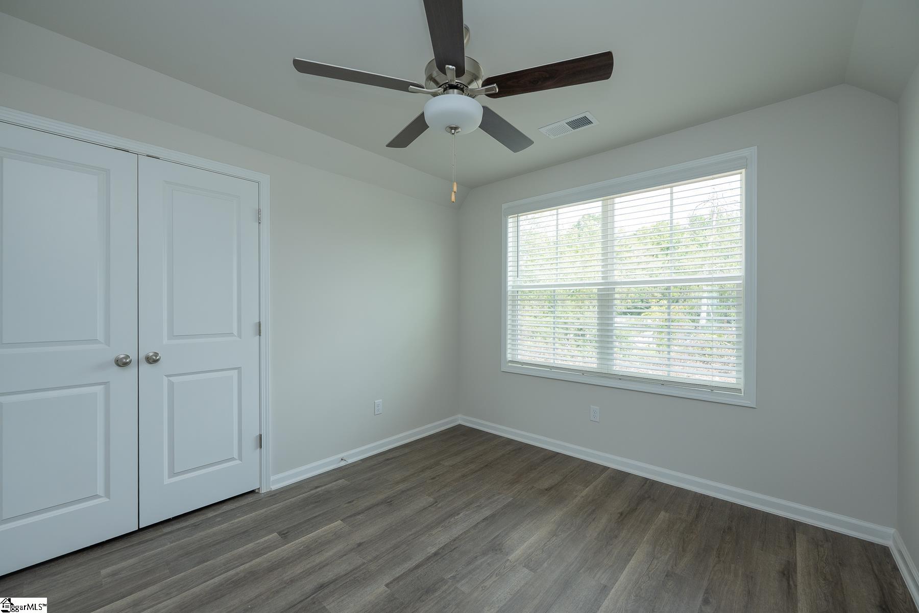 12 Thorndike Way Property Photo 23