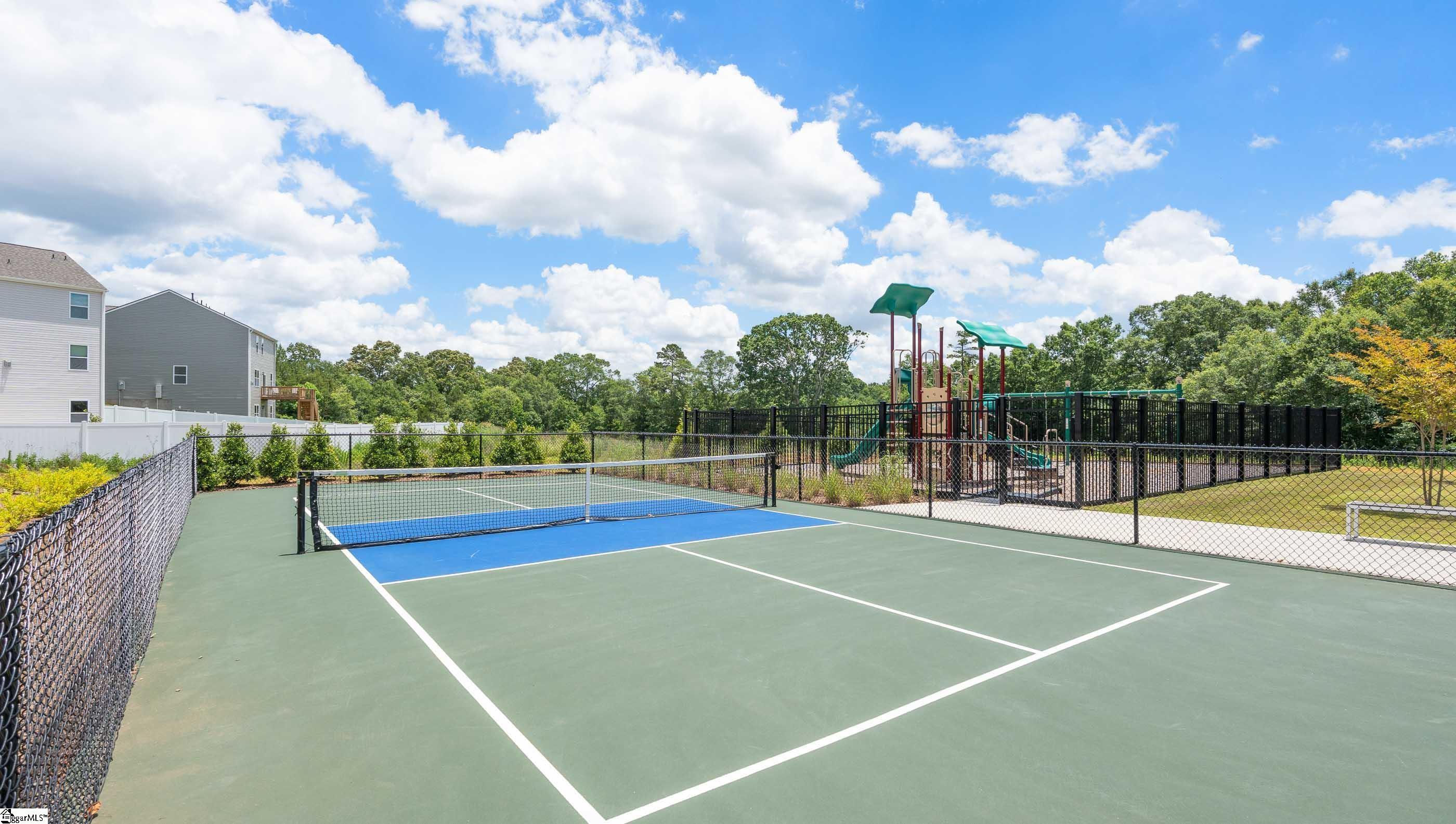 740 Marblewood Street Property Photo 4