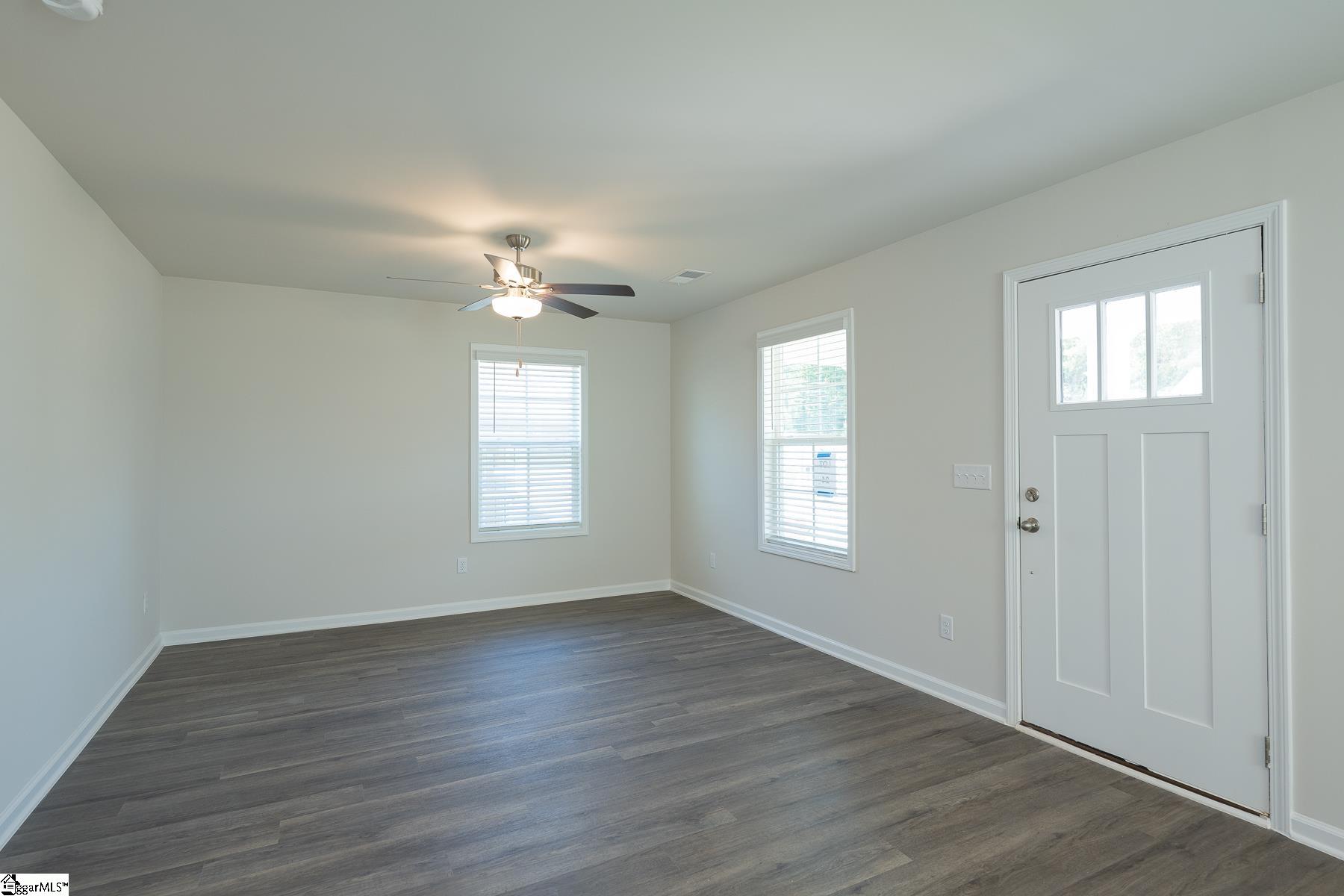 209 Waltham Court Property Photo 4
