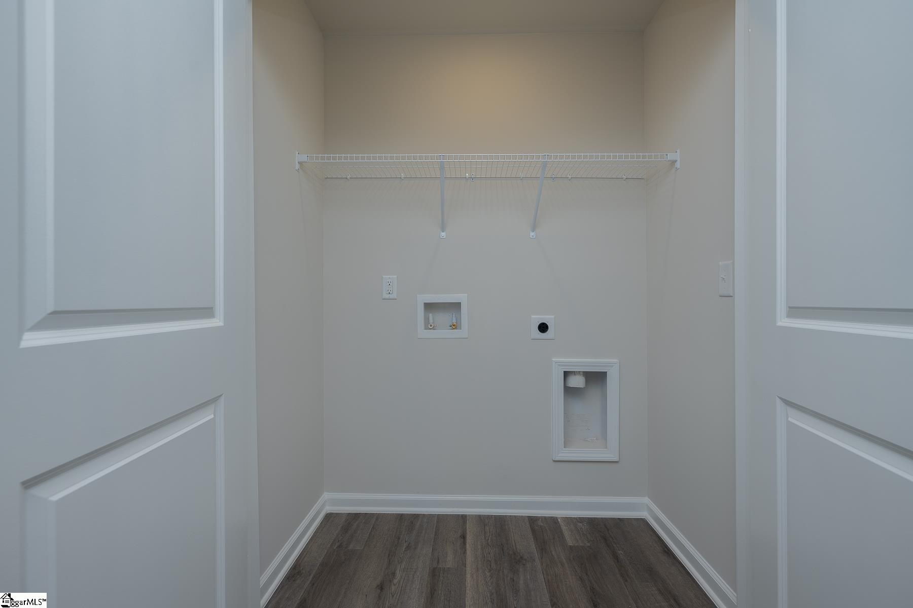 209 Waltham Court Property Photo 25