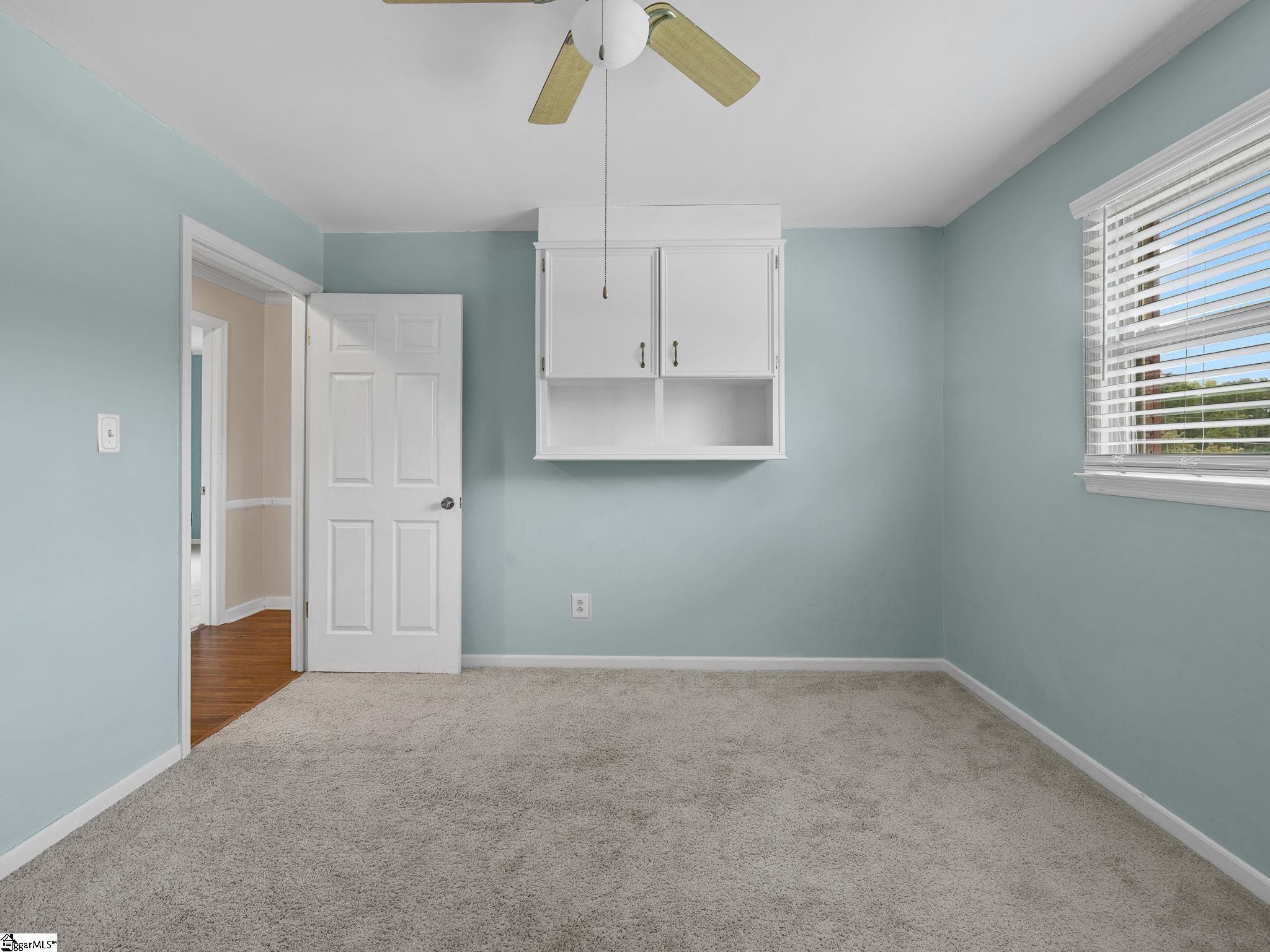 128 Twin Creek Drive Property Photo 30