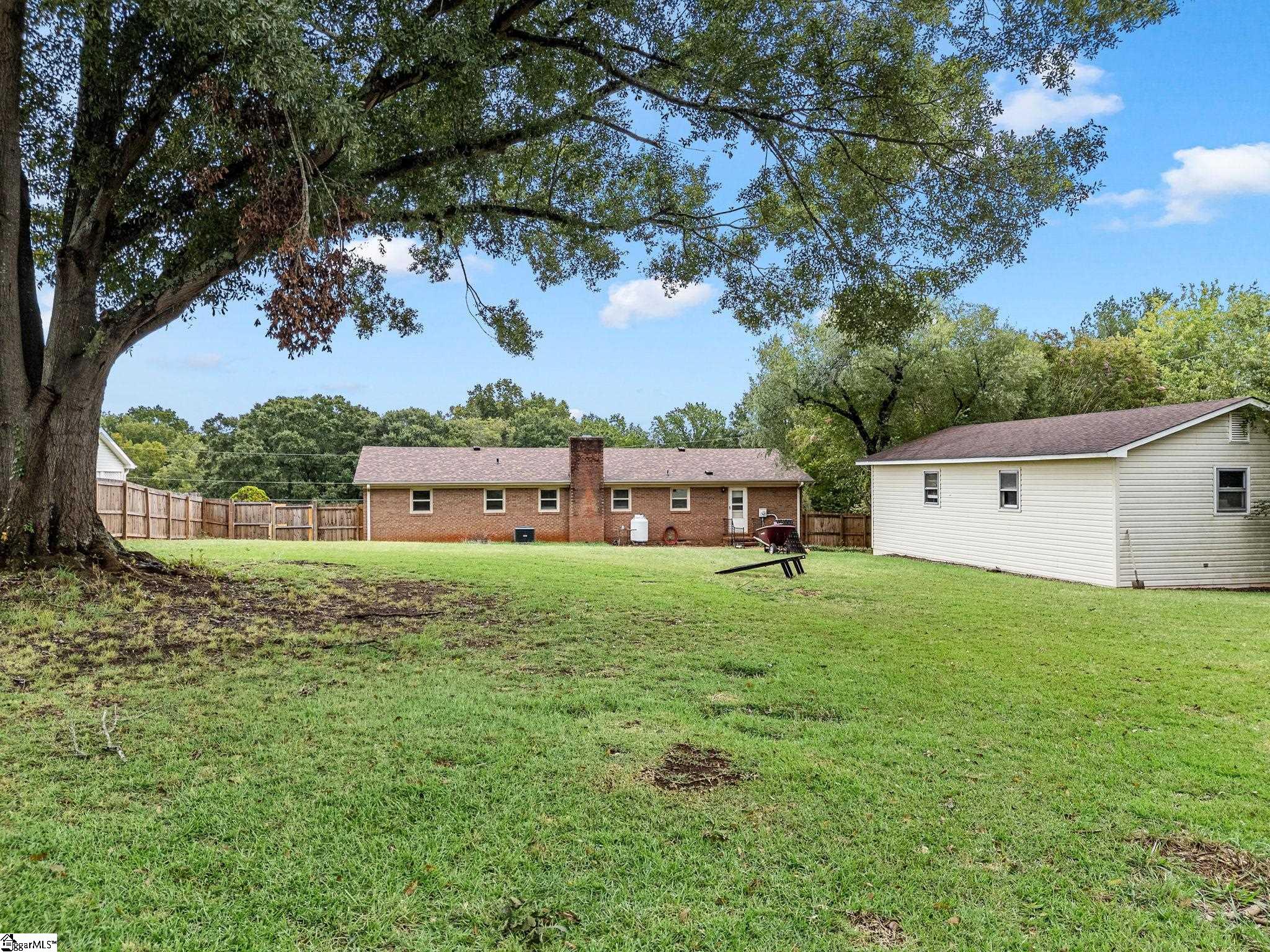 128 Twin Creek Drive Property Photo 38