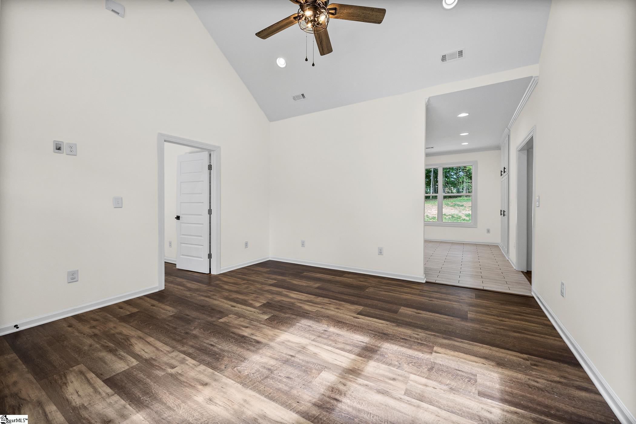 115 Cool Meadow Drive Property Photo 6
