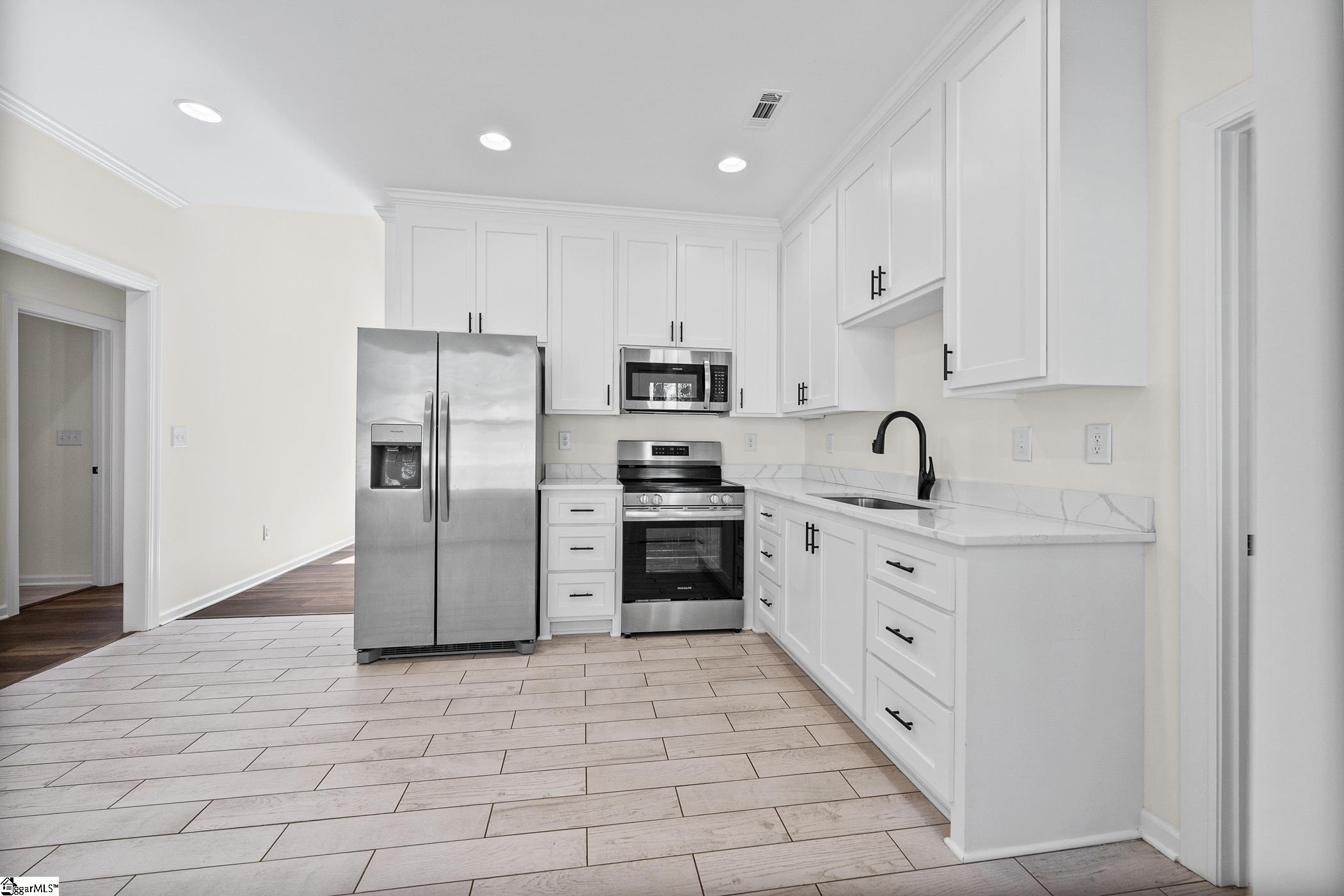115 Cool Meadow Drive Property Photo 11