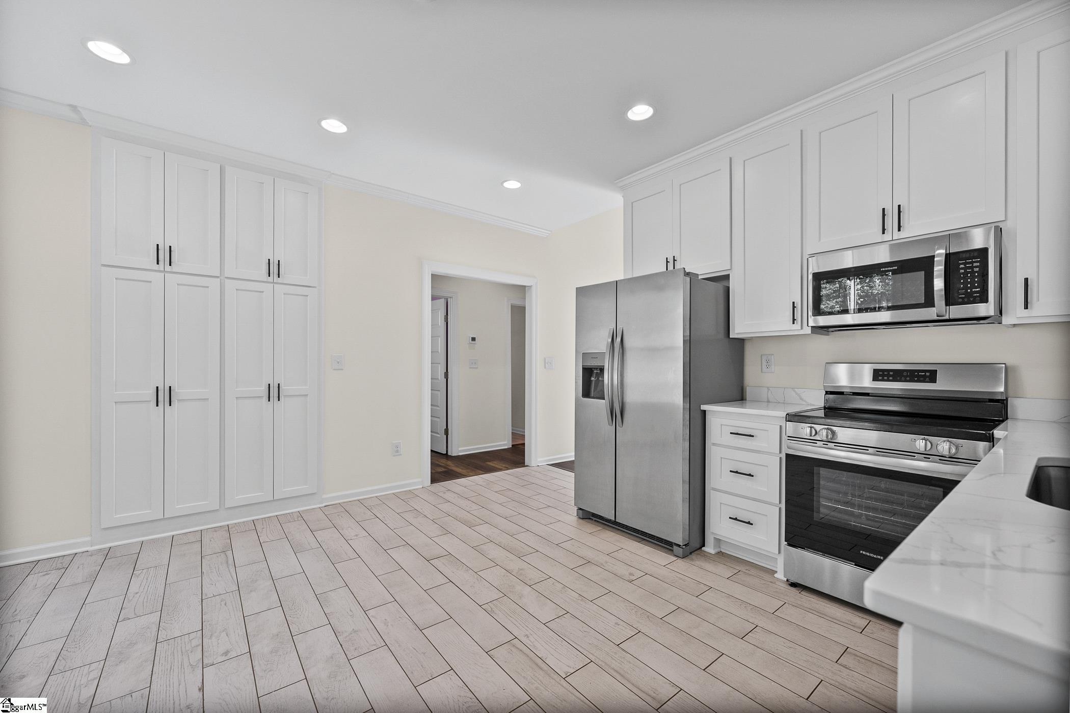 115 Cool Meadow Drive Property Photo 12