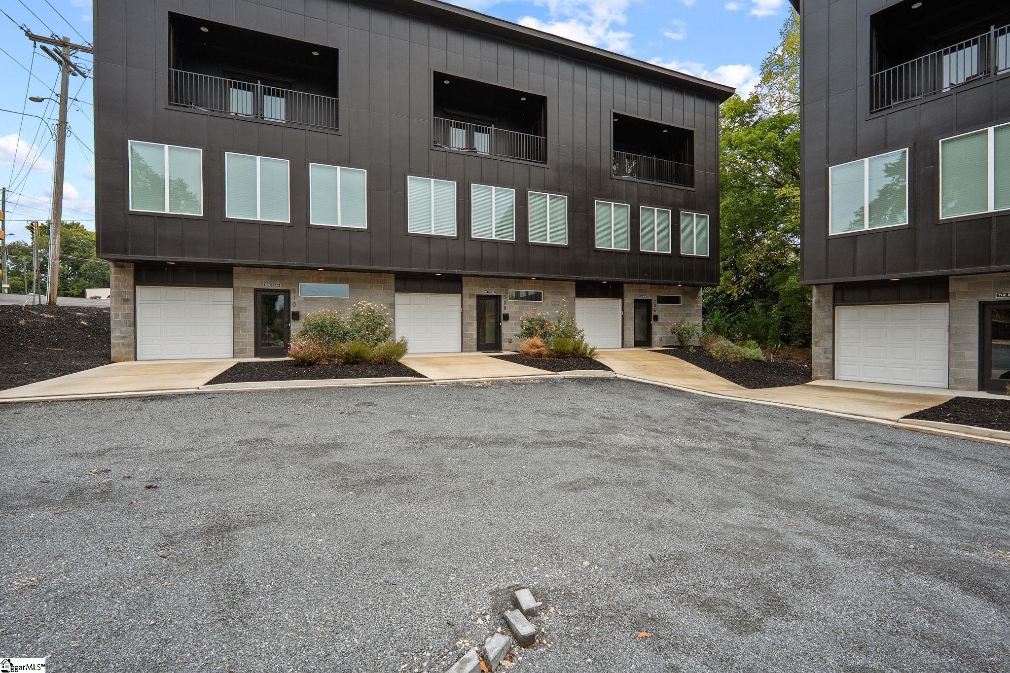 108 Textile Court Property Photo 31