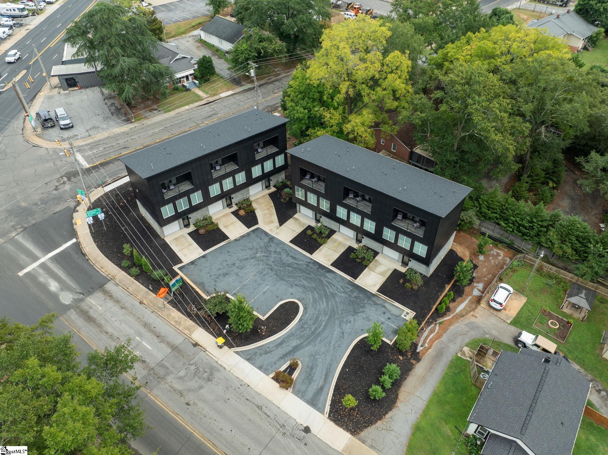 108 Textile Court Property Photo 32