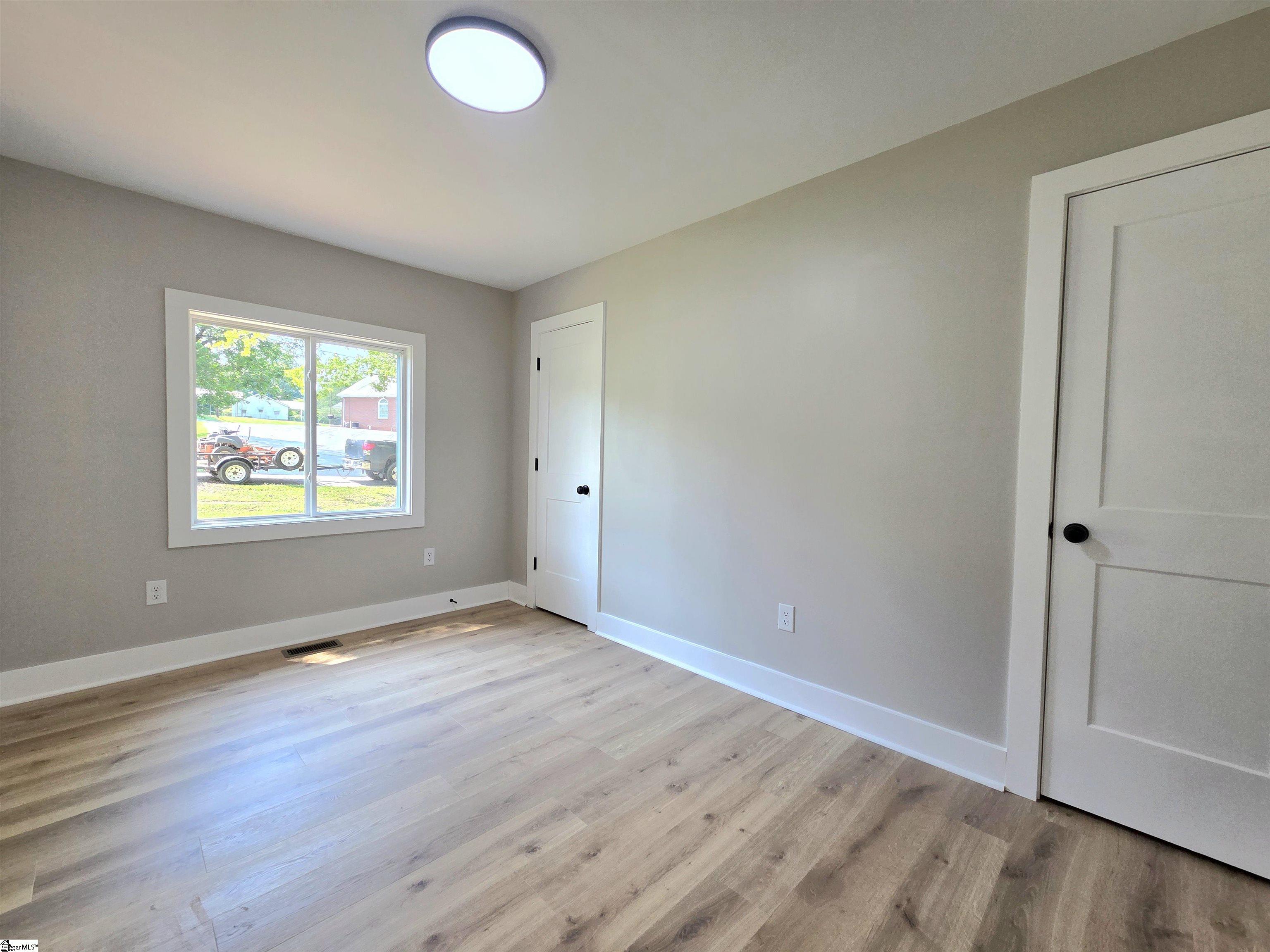508 Tindal Road Property Photo 32
