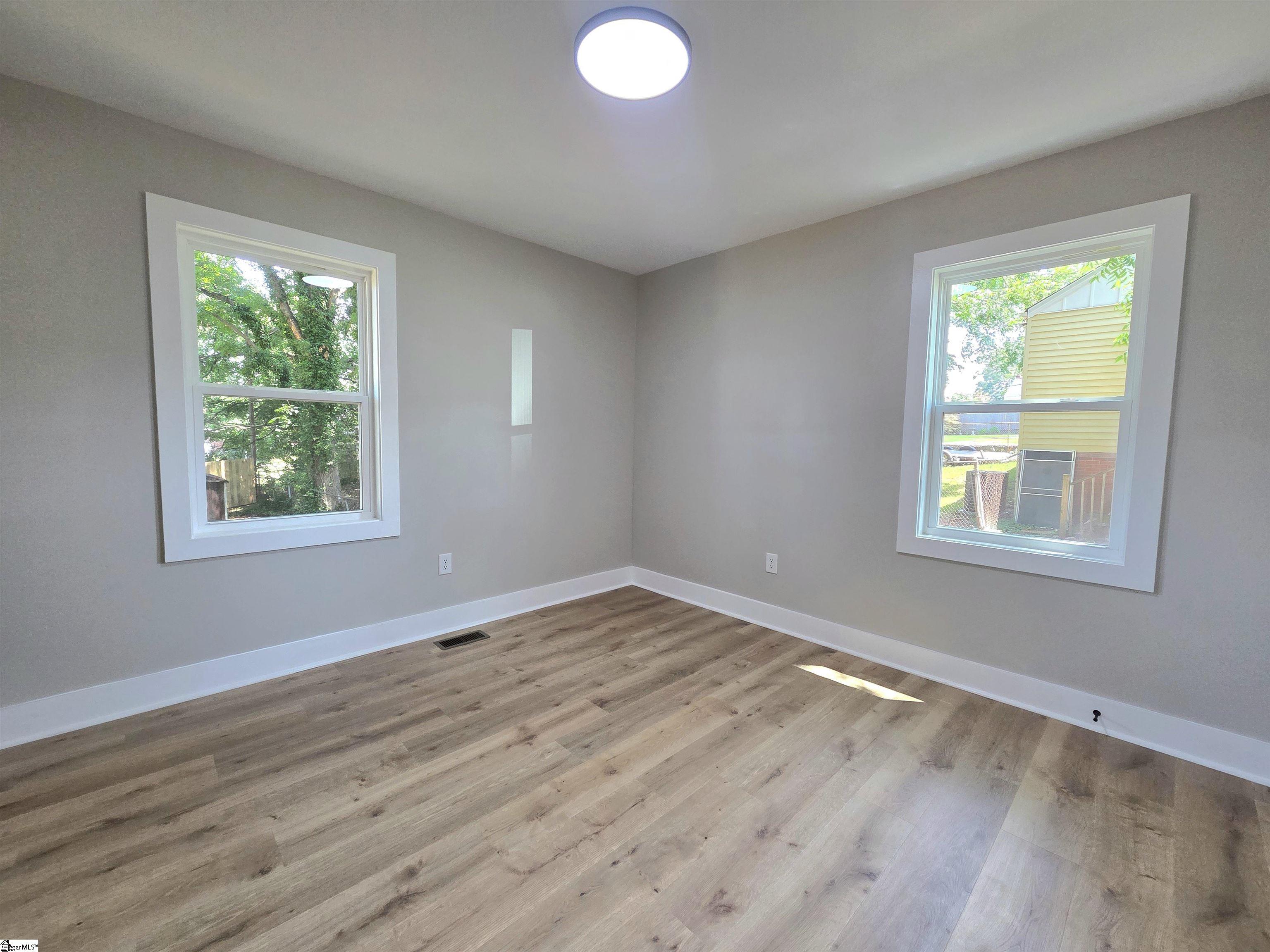508 Tindal Road Property Photo 34