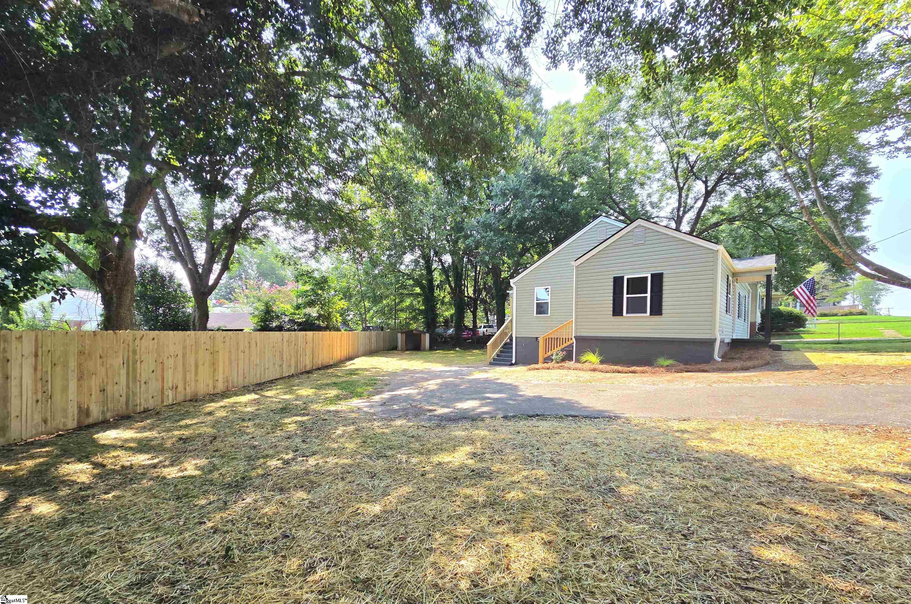 508 Tindal Road Property Photo 36