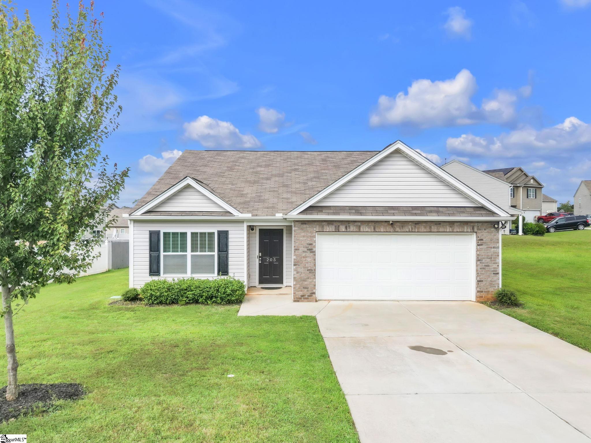 205 Hillendale Way Property Photo 1