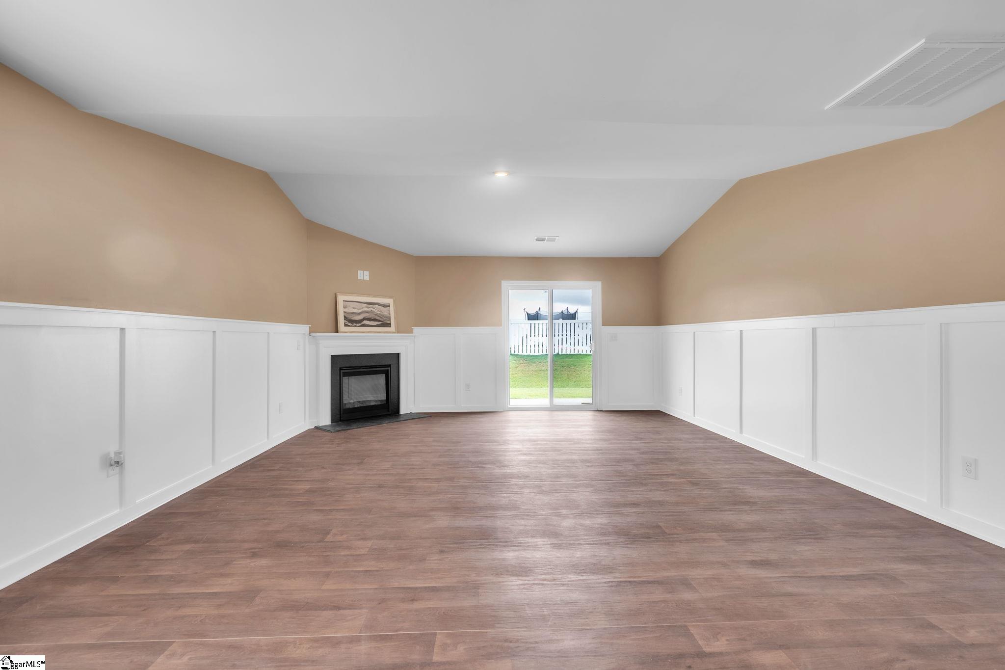 205 Hillendale Way Property Photo 6