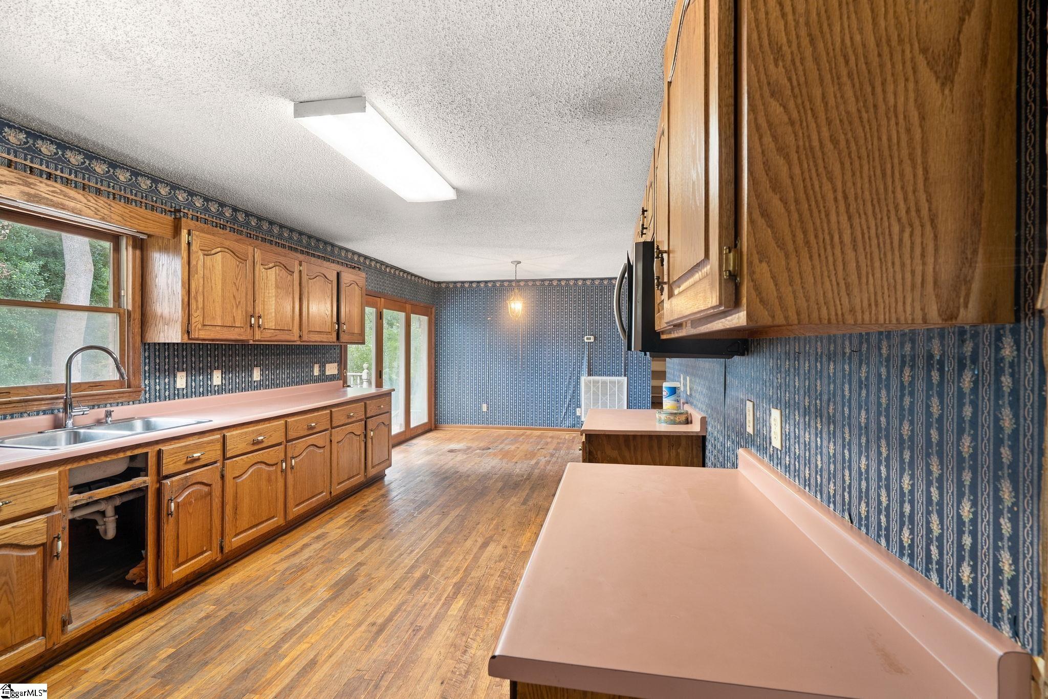 133 Pinetree Lane Property Photo 6