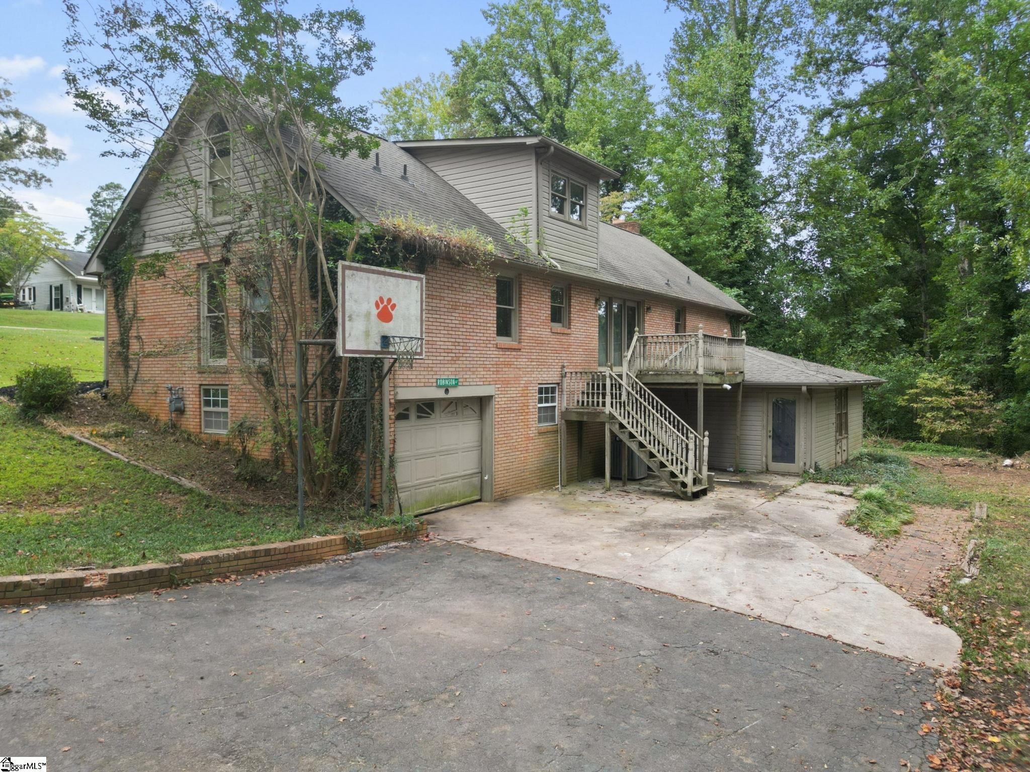 133 Pinetree Lane Property Photo 23