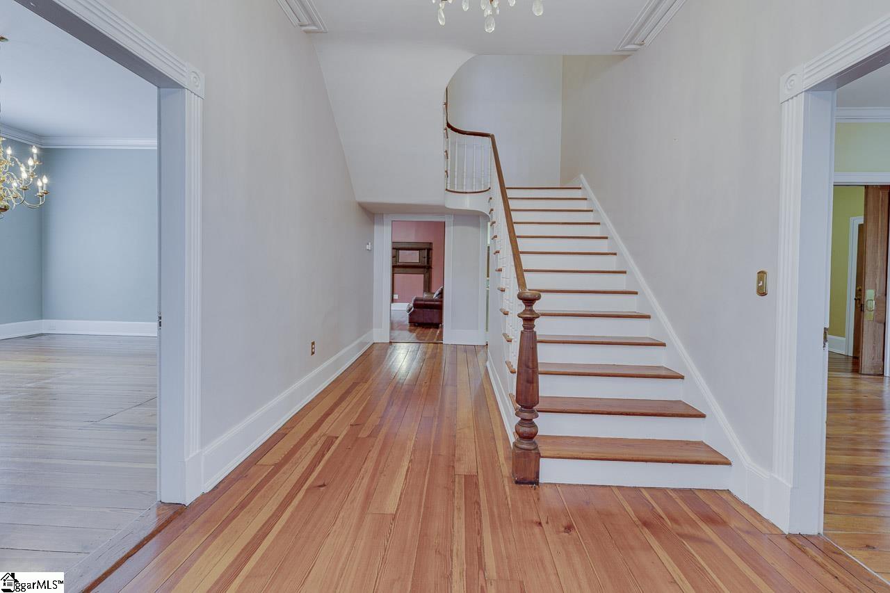 522 Cleveland Street Property Photo 4