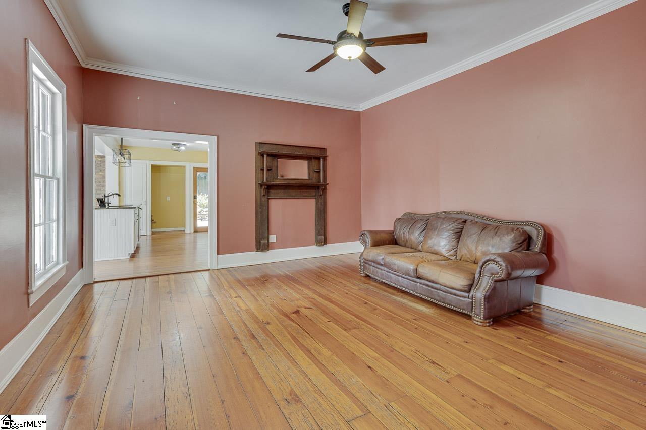 522 Cleveland Street Property Photo 9