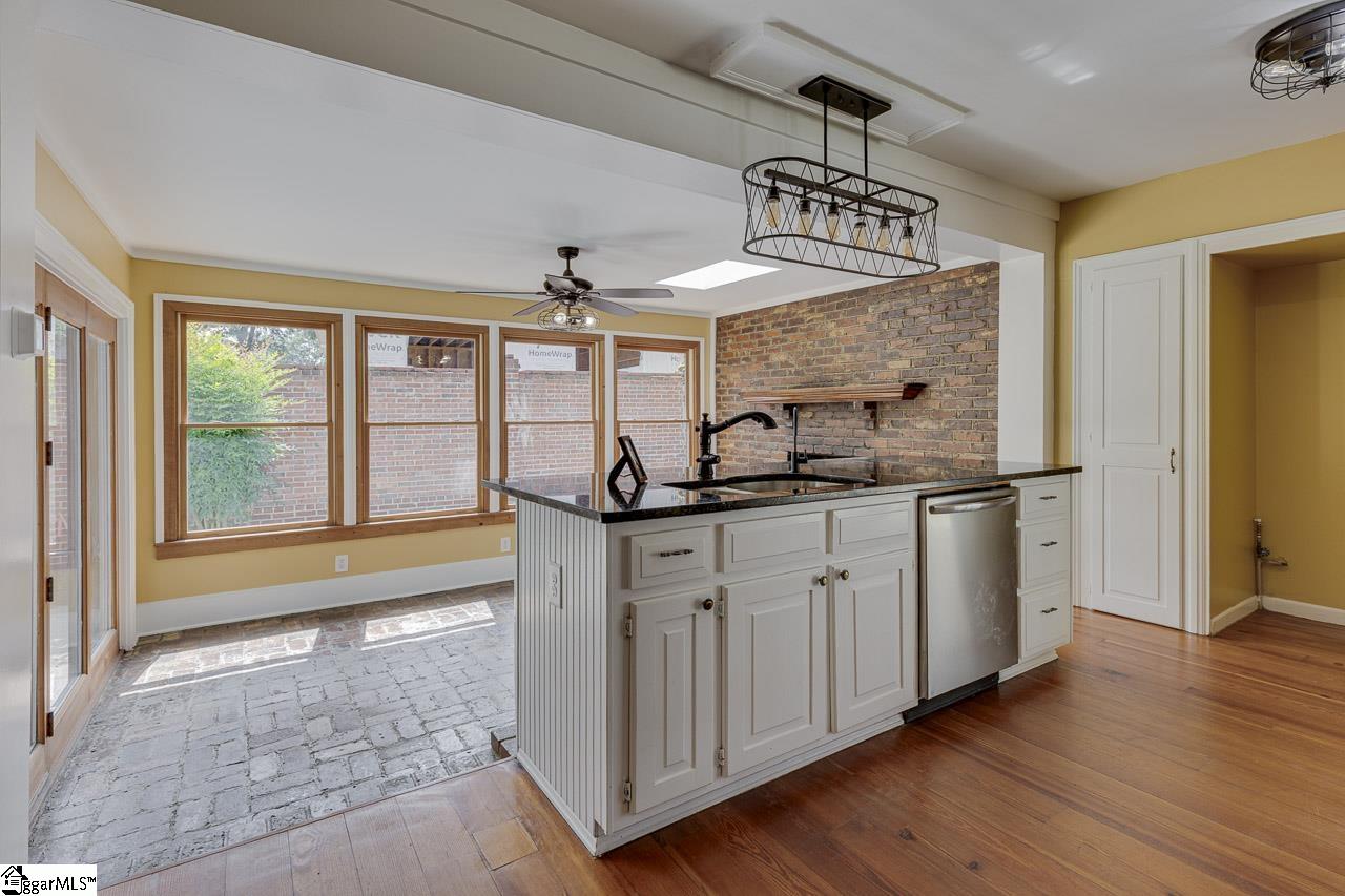 522 Cleveland Street Property Photo 15